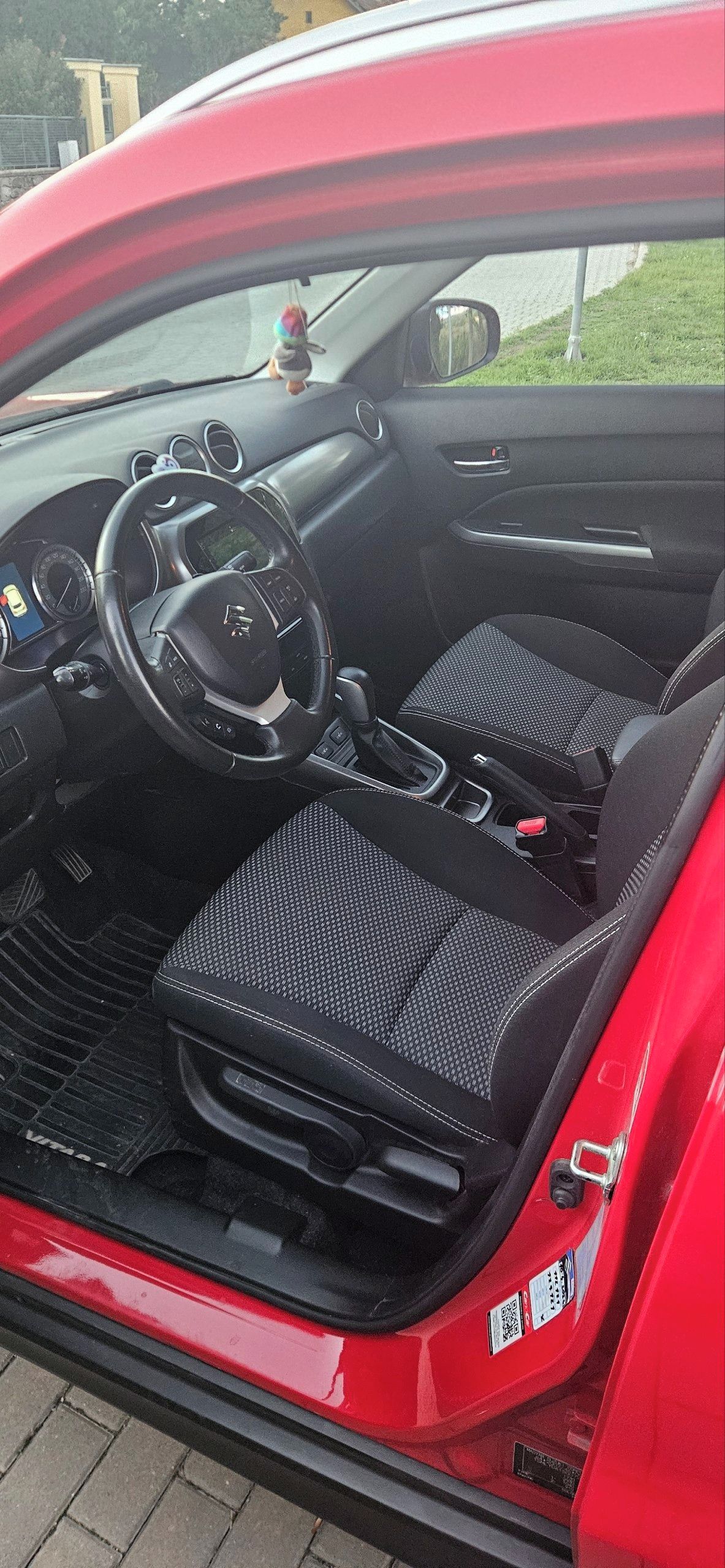 Suzuki Vitara, Suzuki Vitara 1,4 Premium - fotka 5