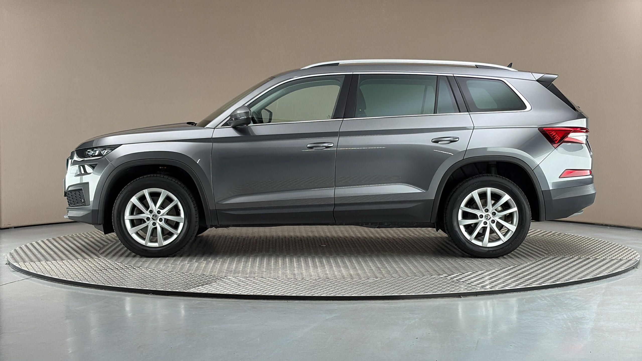 Škoda Kodiaq, 2.0 TDI DSG 4x4 Style - fotka 4