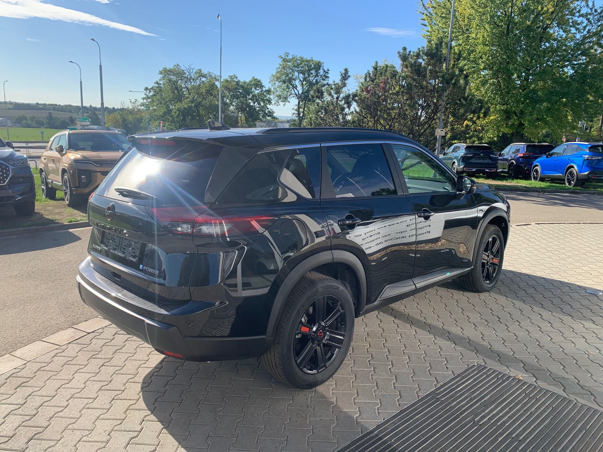 Nissan X-Trail, e-4ORCE  N-TREK - fotka 4