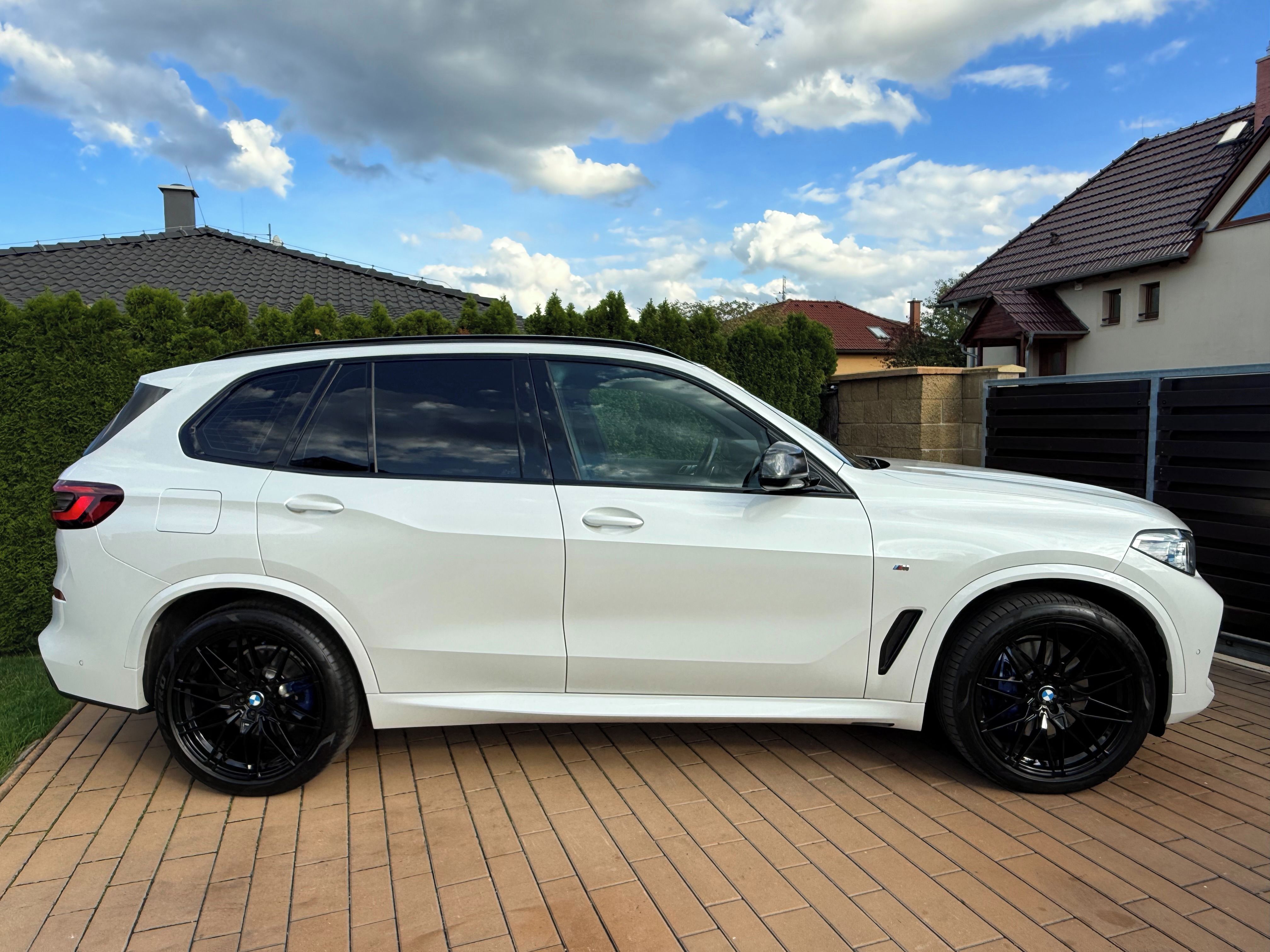 BMW X5, 30D 210kW M-SPORT PANOR WEBAST - fotka 5