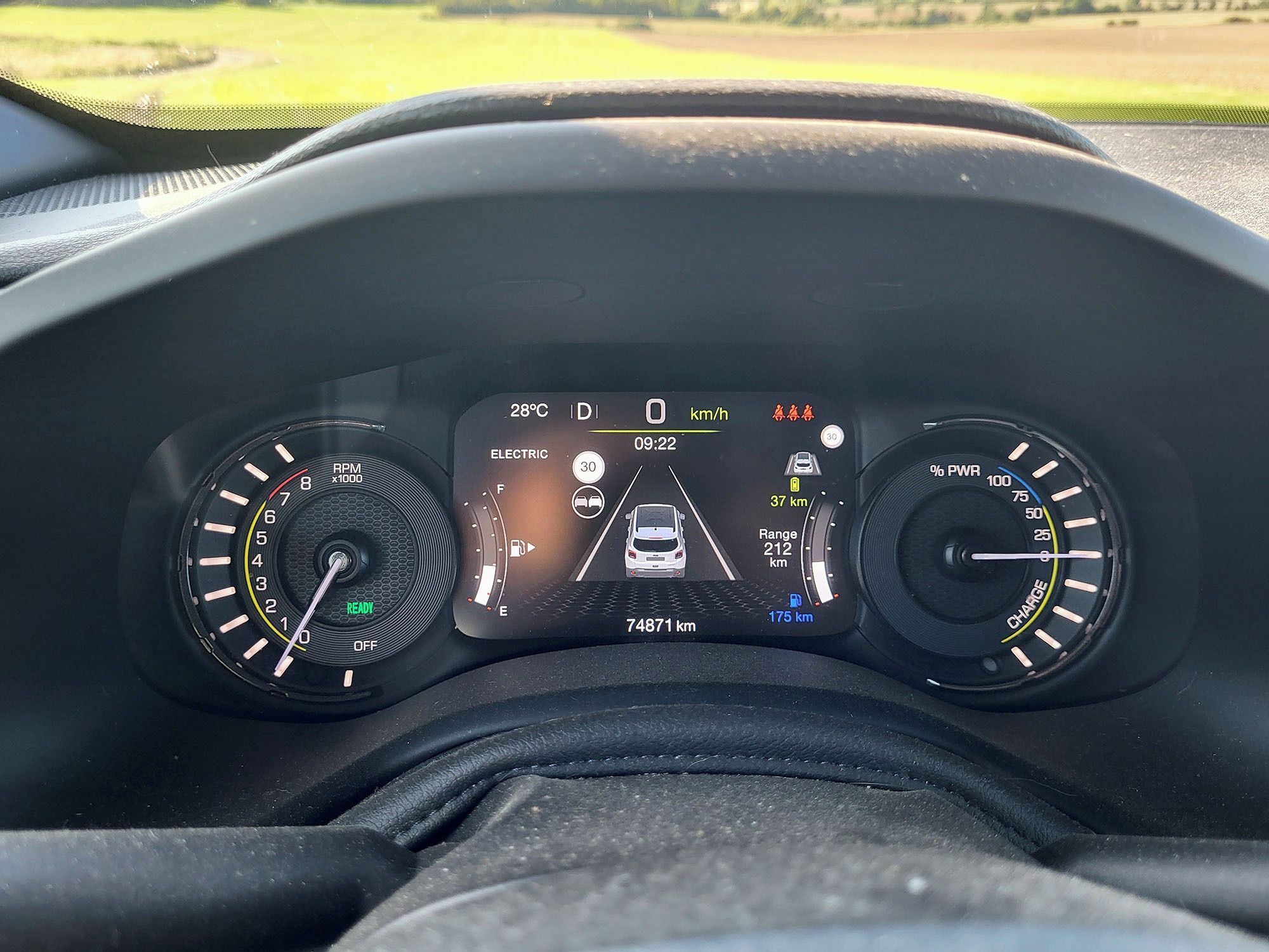 Jeep Renegade, Jeep Renegade 4xe - motor KO - fotka 3