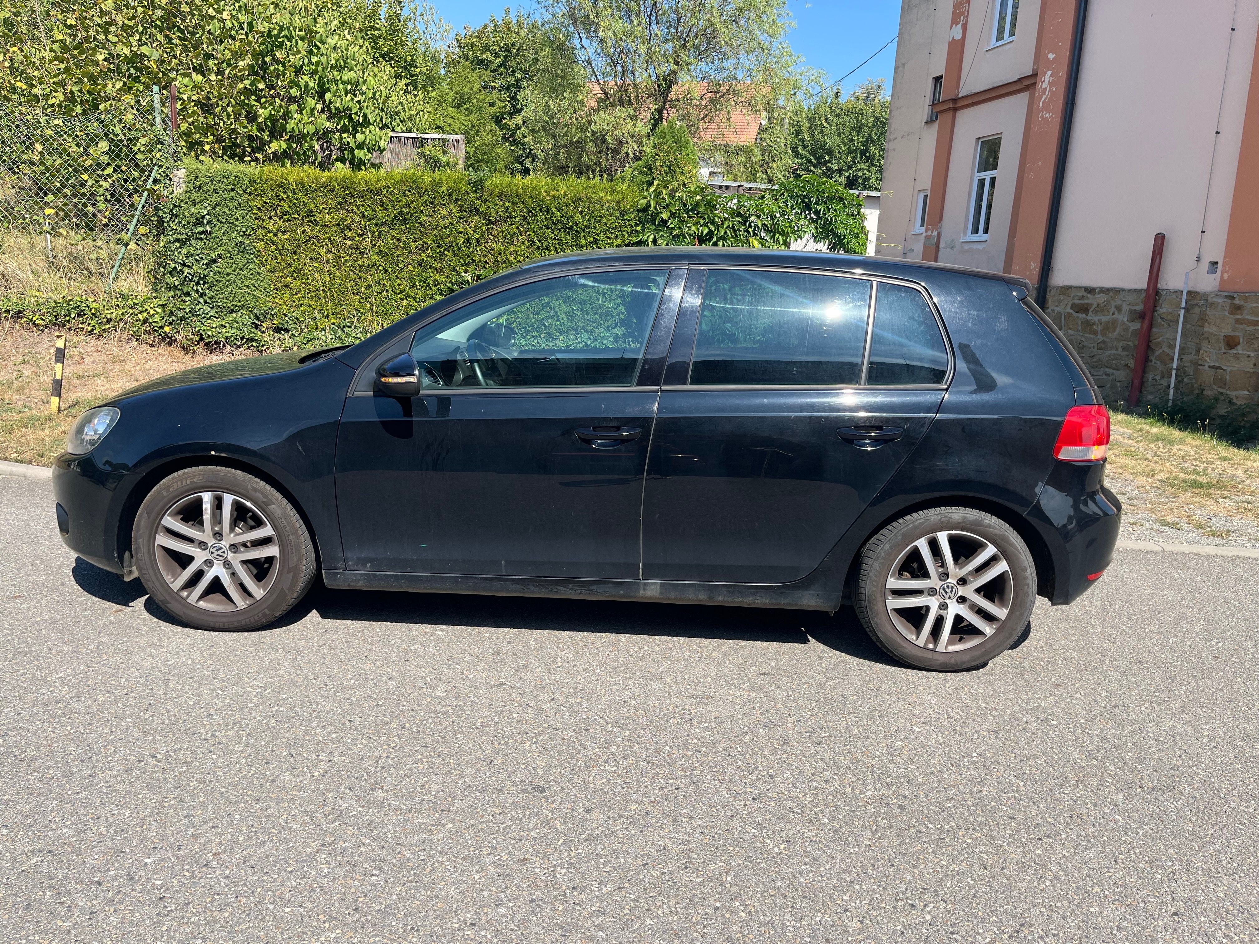 Volkswagen Golf, 1.2 TSI - servisováno - fotka 4