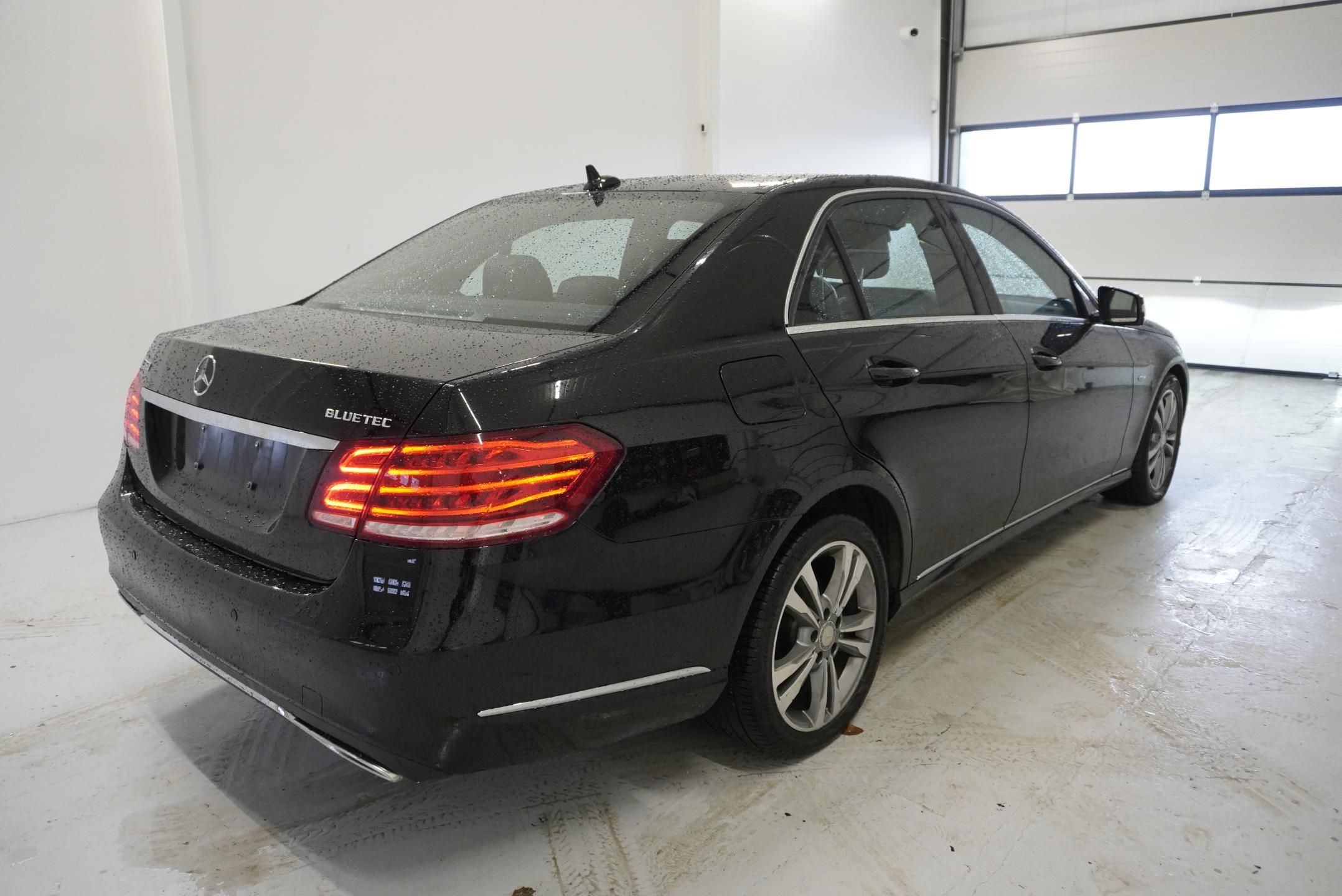 Mercedes-Benz Třídy E, 3,0 V6 BLUETEC AUTOMAT - fotka 5