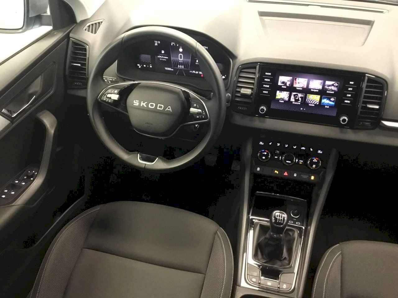 Škoda Karoq, Selection 2.0 TDI 85 kW - fotka 5