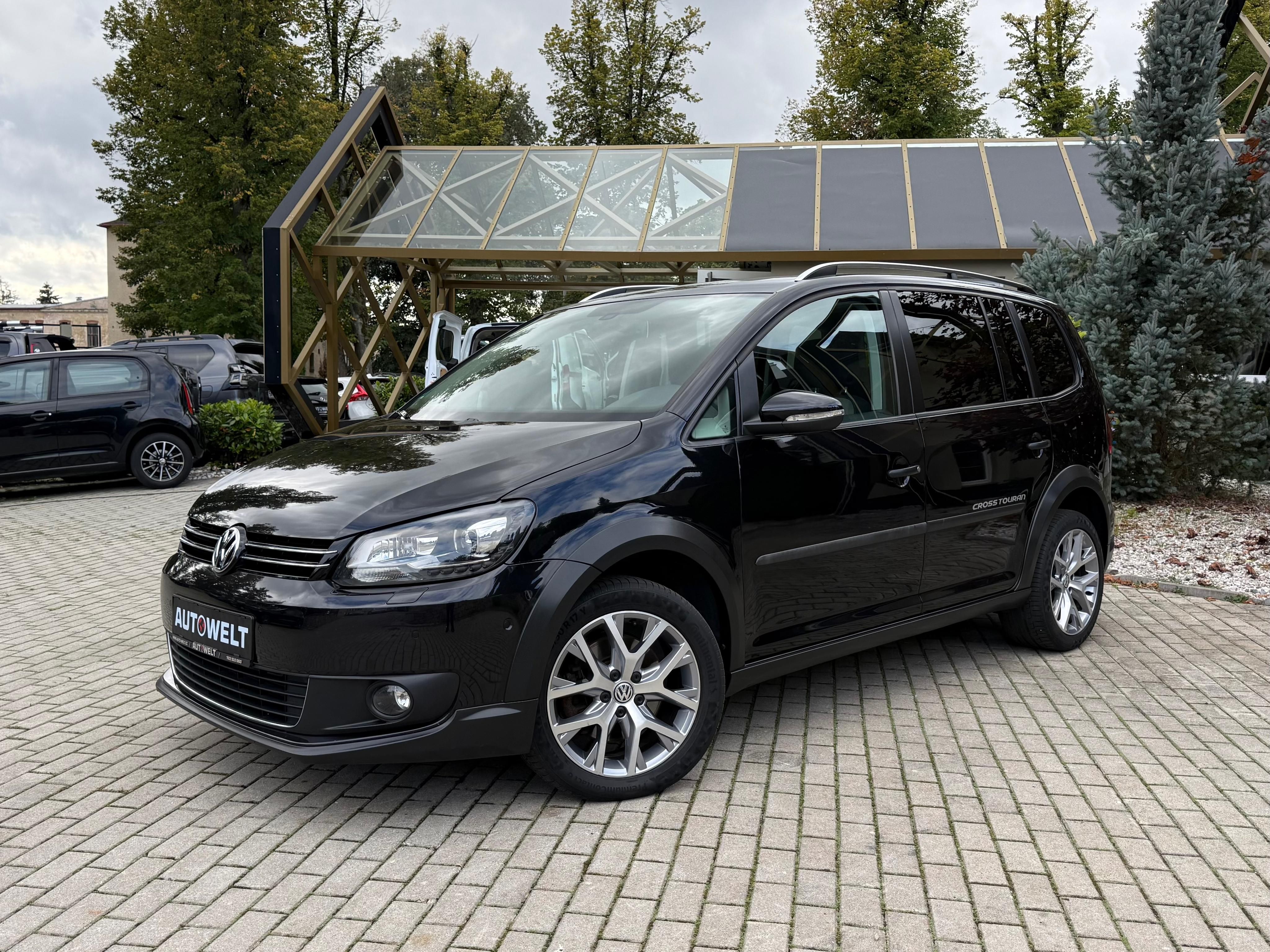 Volkswagen Touran, CROSS 2.0 TDi /7MÍST/PANORAMA/ - fotka 6