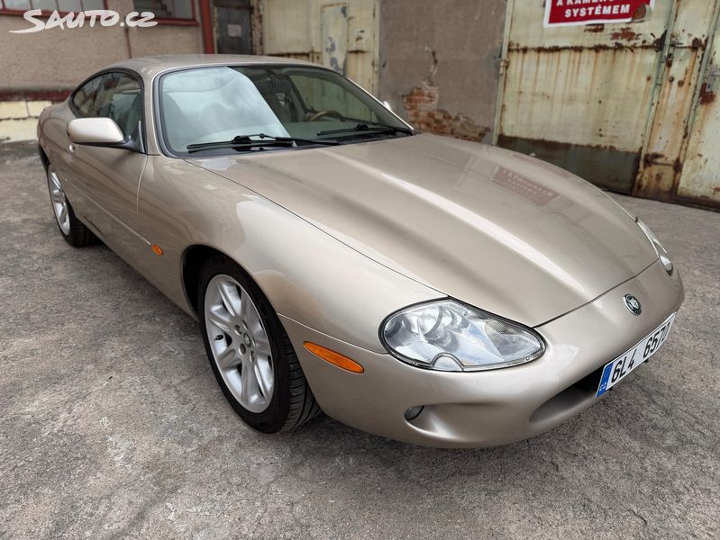 Jaguar XK8, 4.0 V8 1997