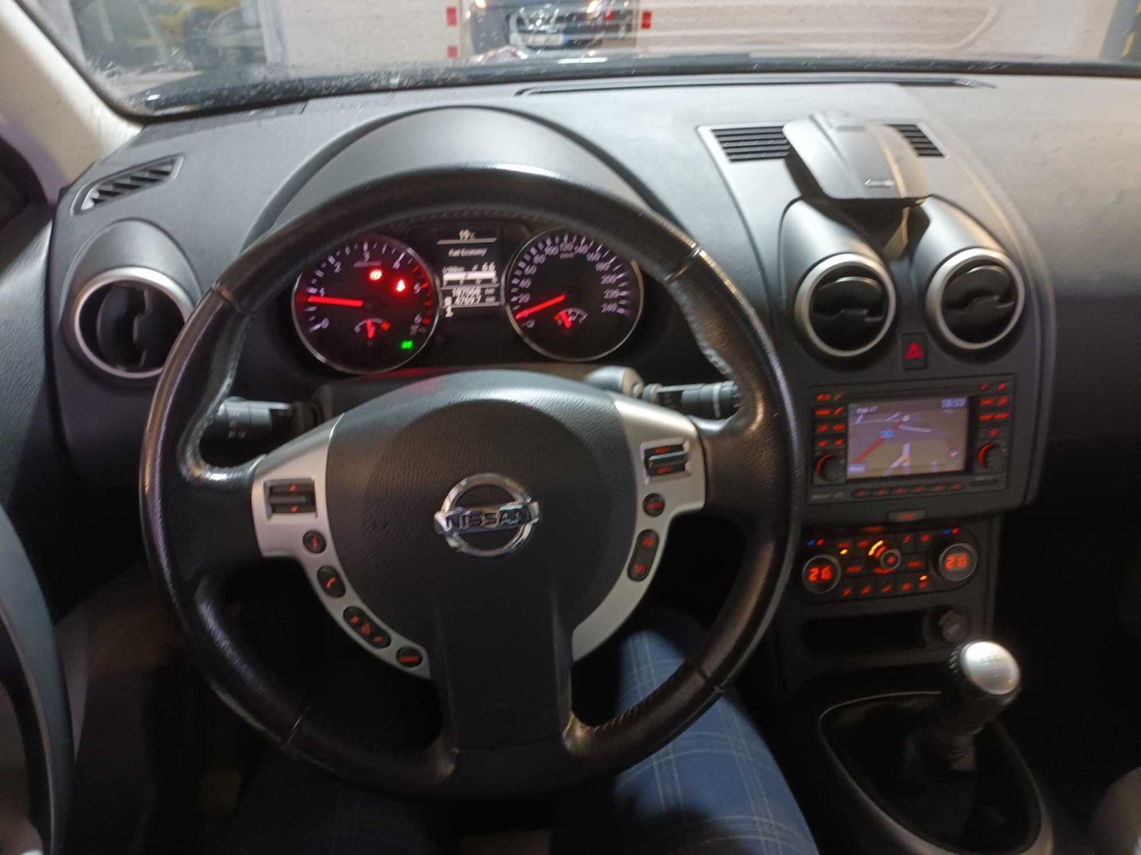 Nissan Qashqai, 1.6 dCi, 4X4, 7 míst, Navi - fotka 3