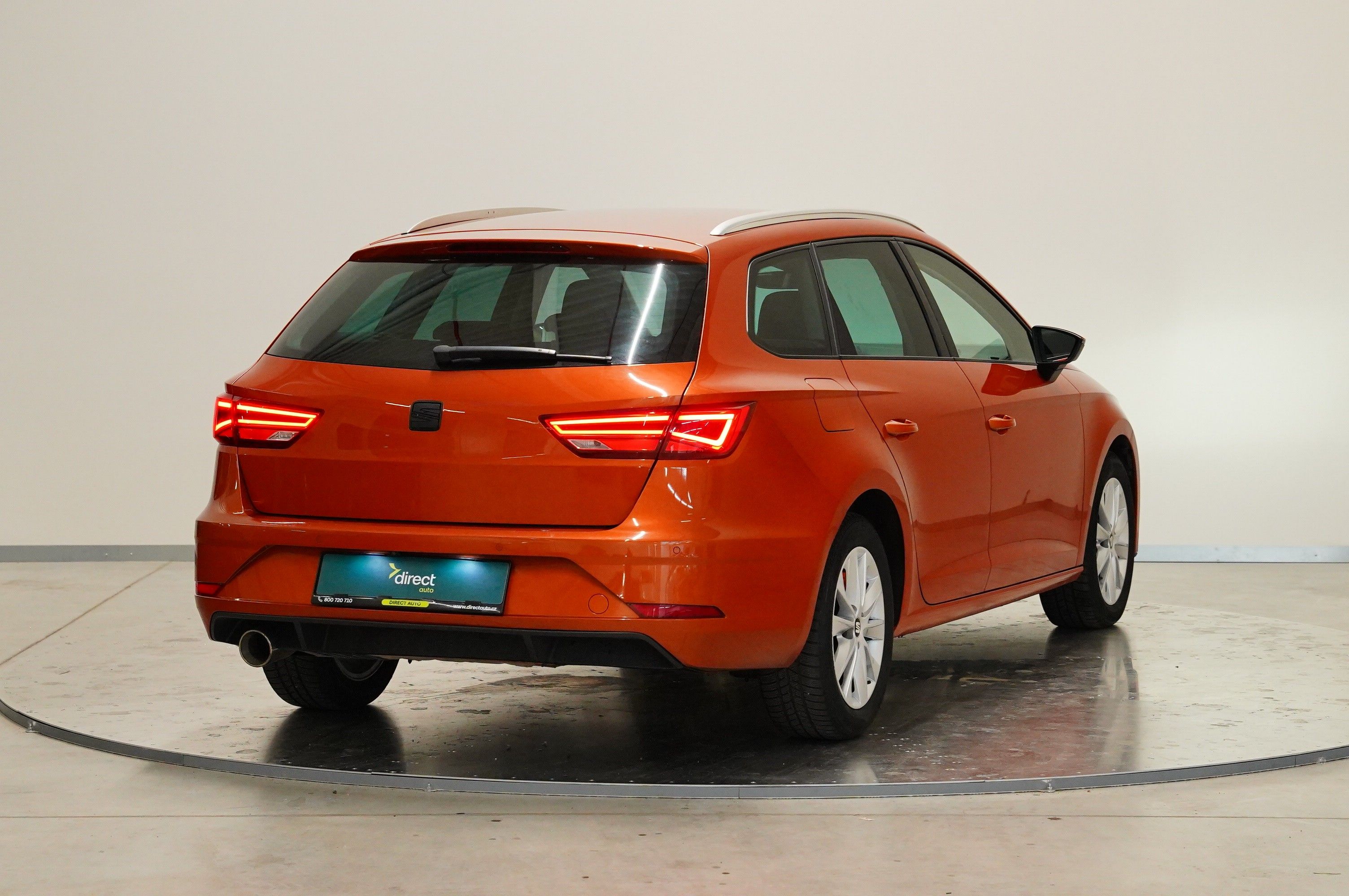 Seat Leon, 1,6 TDi 85kW - fotka 3