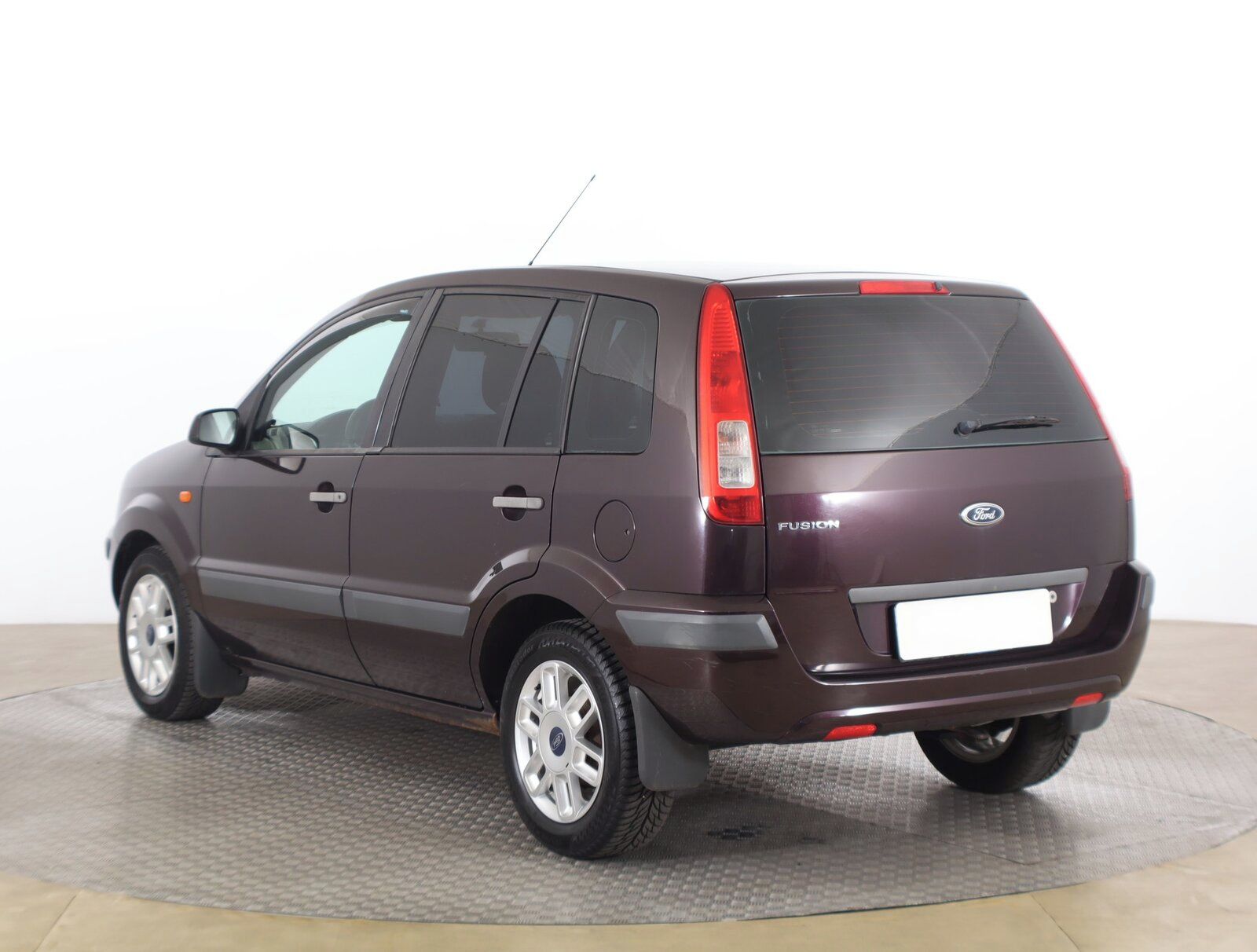 Ford Fusion, 1.4, rezervace - fotka 4