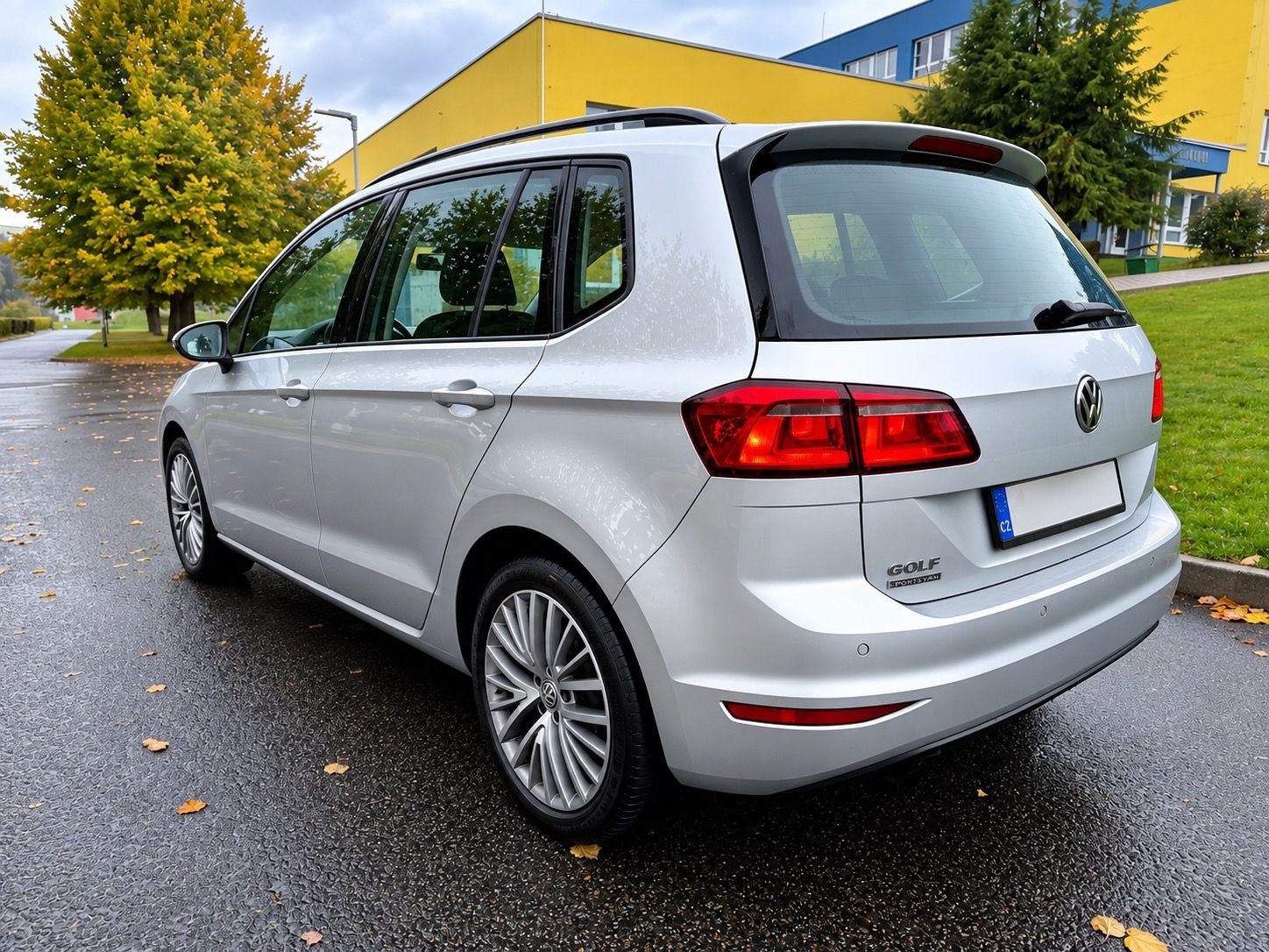 Volkswagen Golf Sportsvan - fotka 5