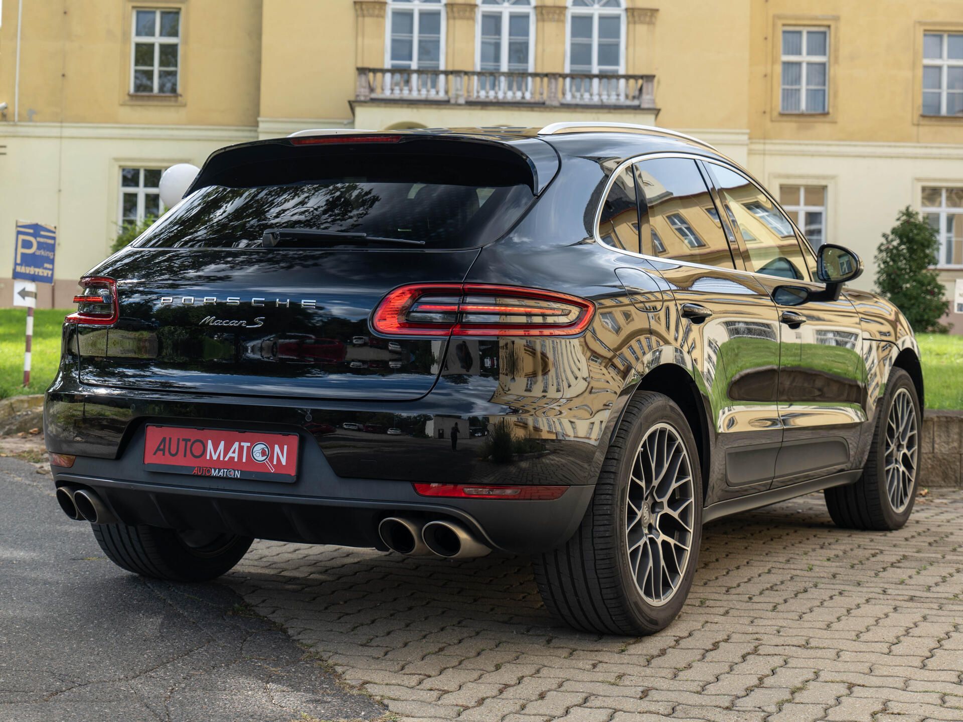 Porsche Macan, S 3.0 V6 Alcantara 1. majitel - fotka 6