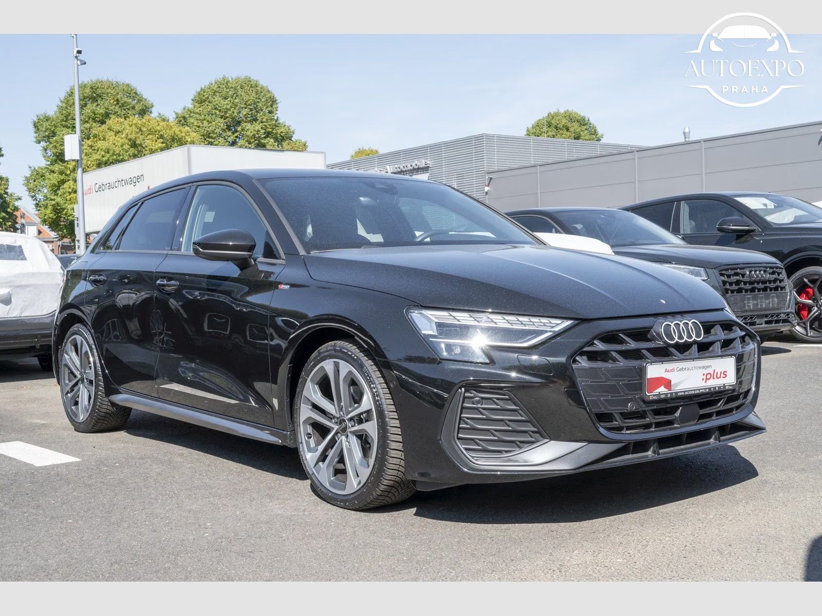 Audi A3, Sportback 35 TDI 2xS line - fotka 2
