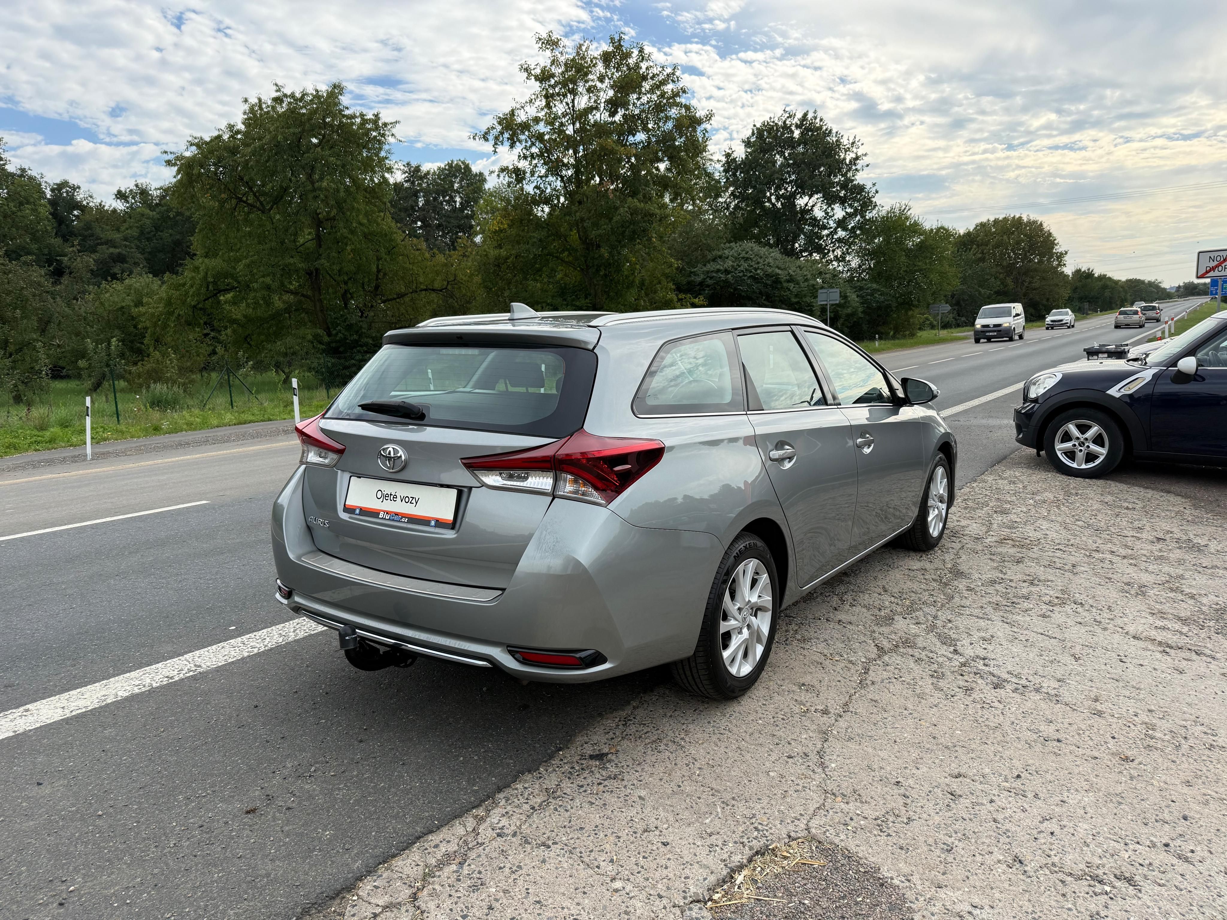 Toyota Auris, 1.6 Valvematic ČR 1.majitel - fotka 4