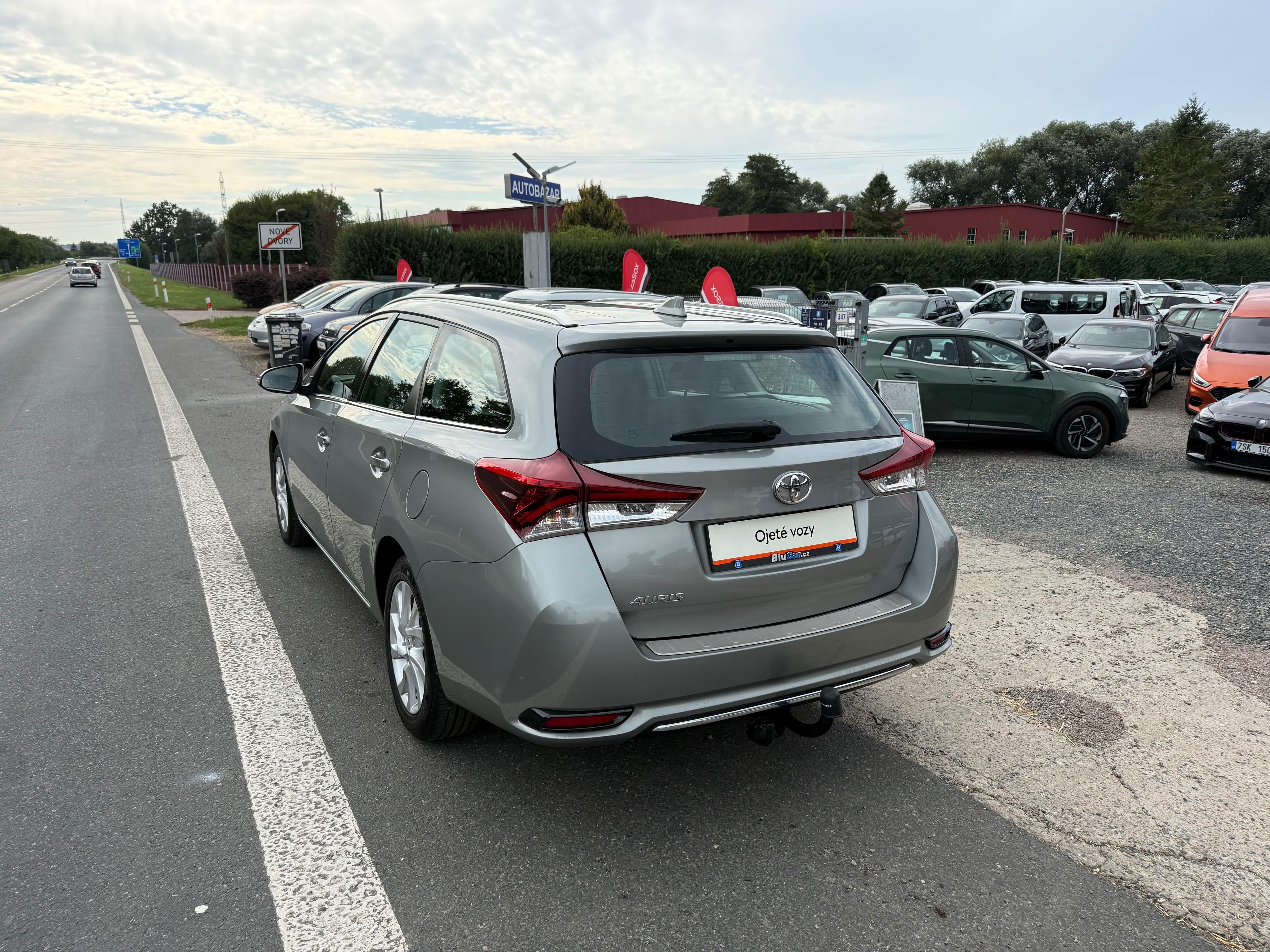 Toyota Auris, 1.6 Valvematic ČR 1.majitel - fotka 6