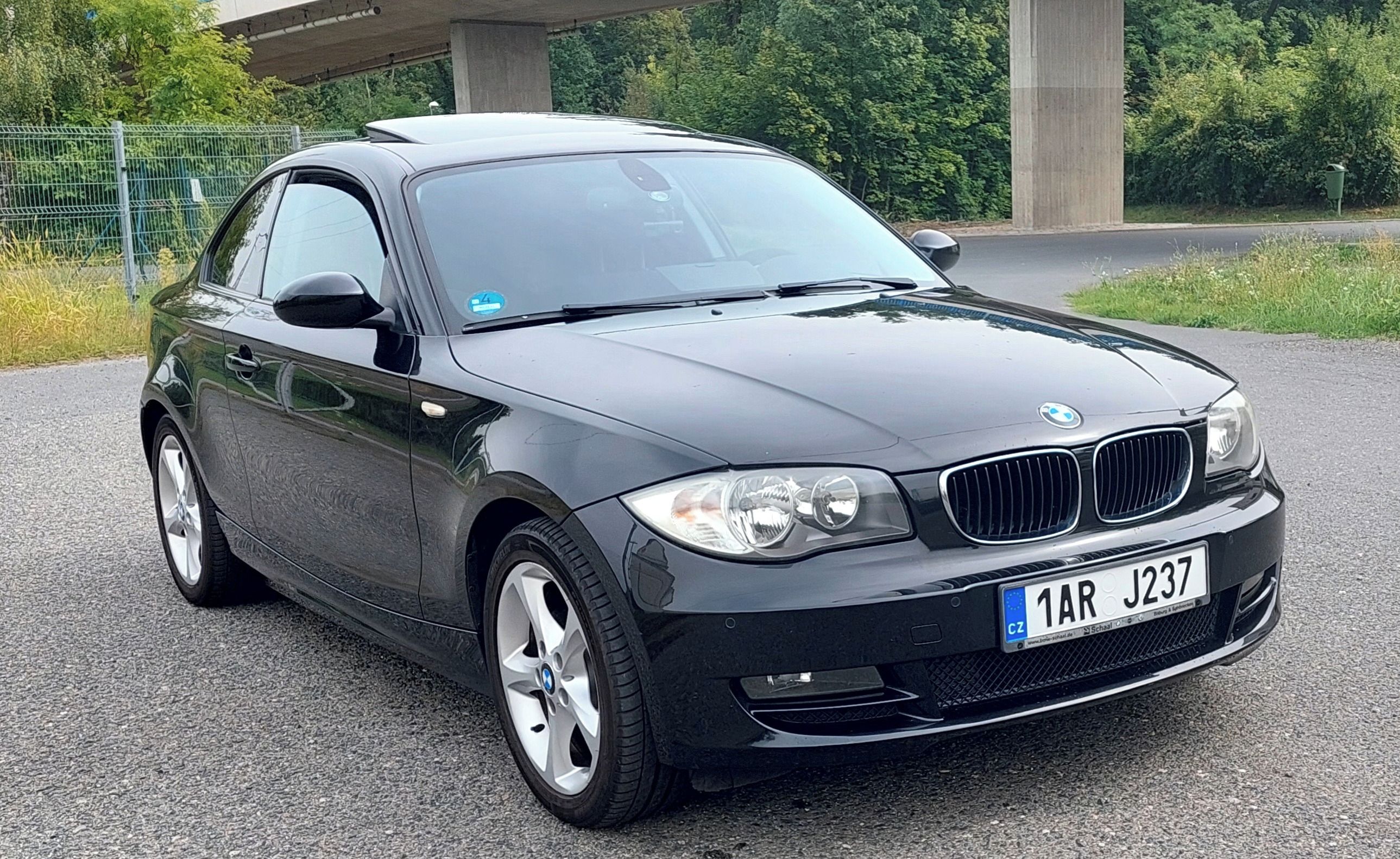 BMW Řada 1, 2,0d - fotka 2