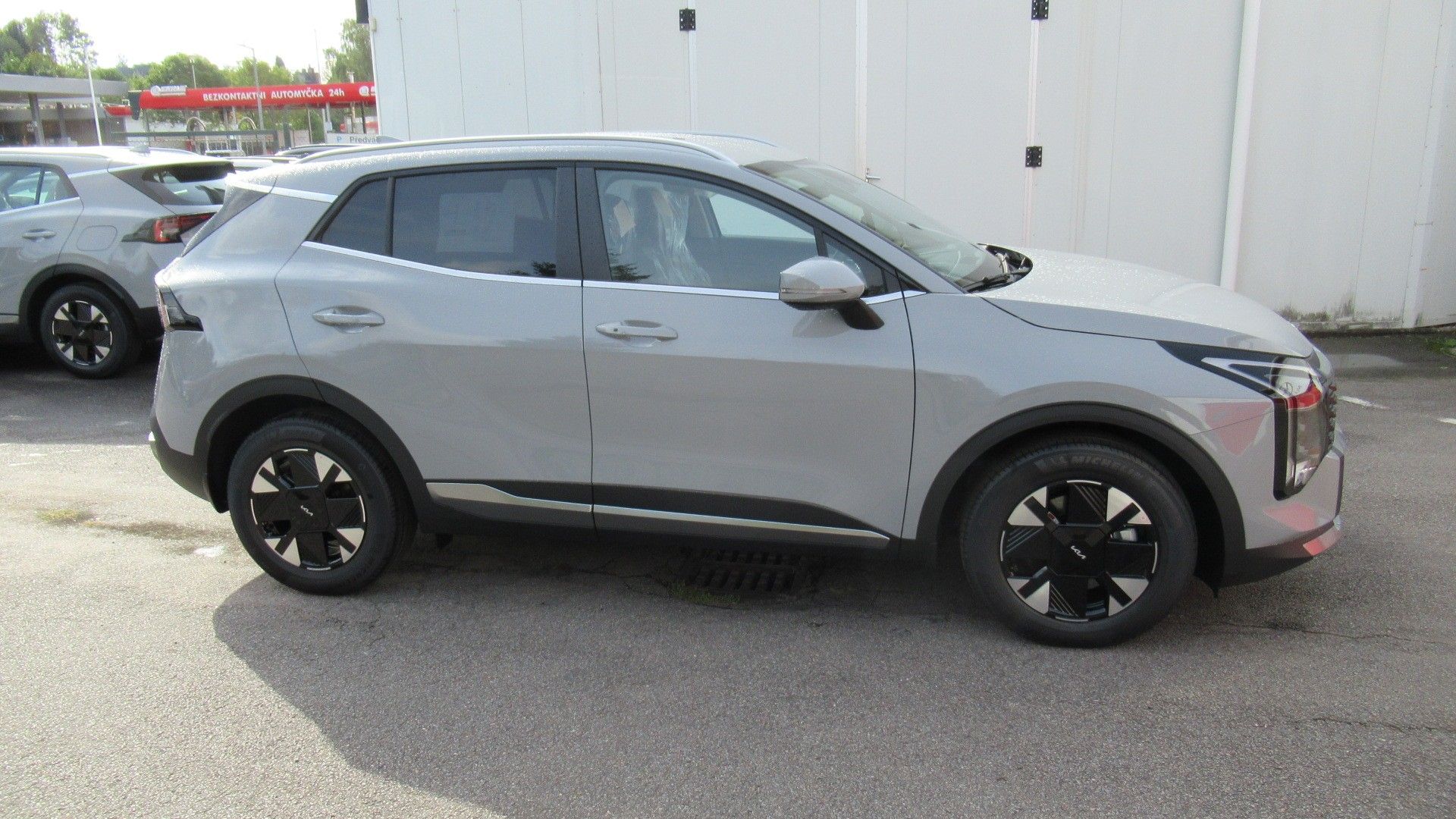 Kia Sportage, 1,6 T-GDi GPF 4x2 7DCT EXCLUSI - fotka 3