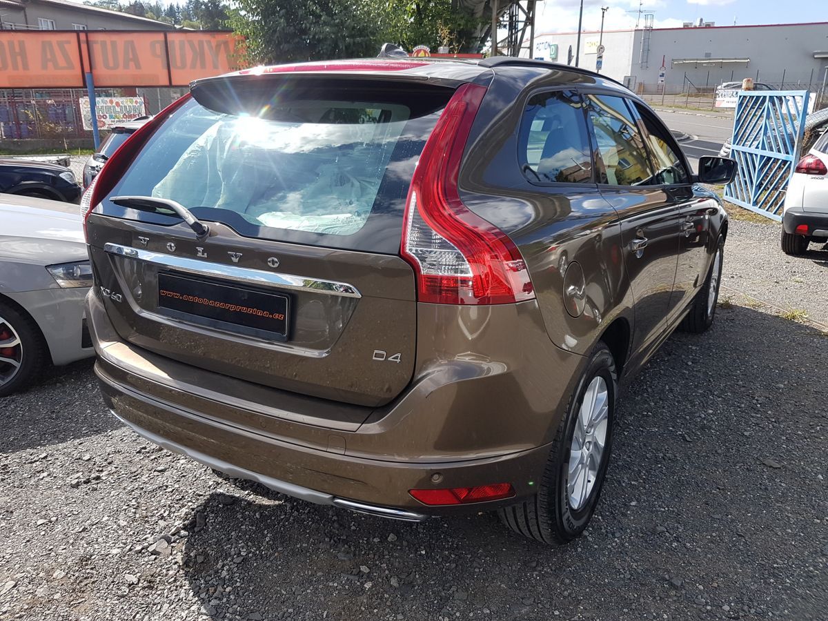 Volvo XC60, D4 2.0D 140KW NAVI MANUÁL - fotka 6