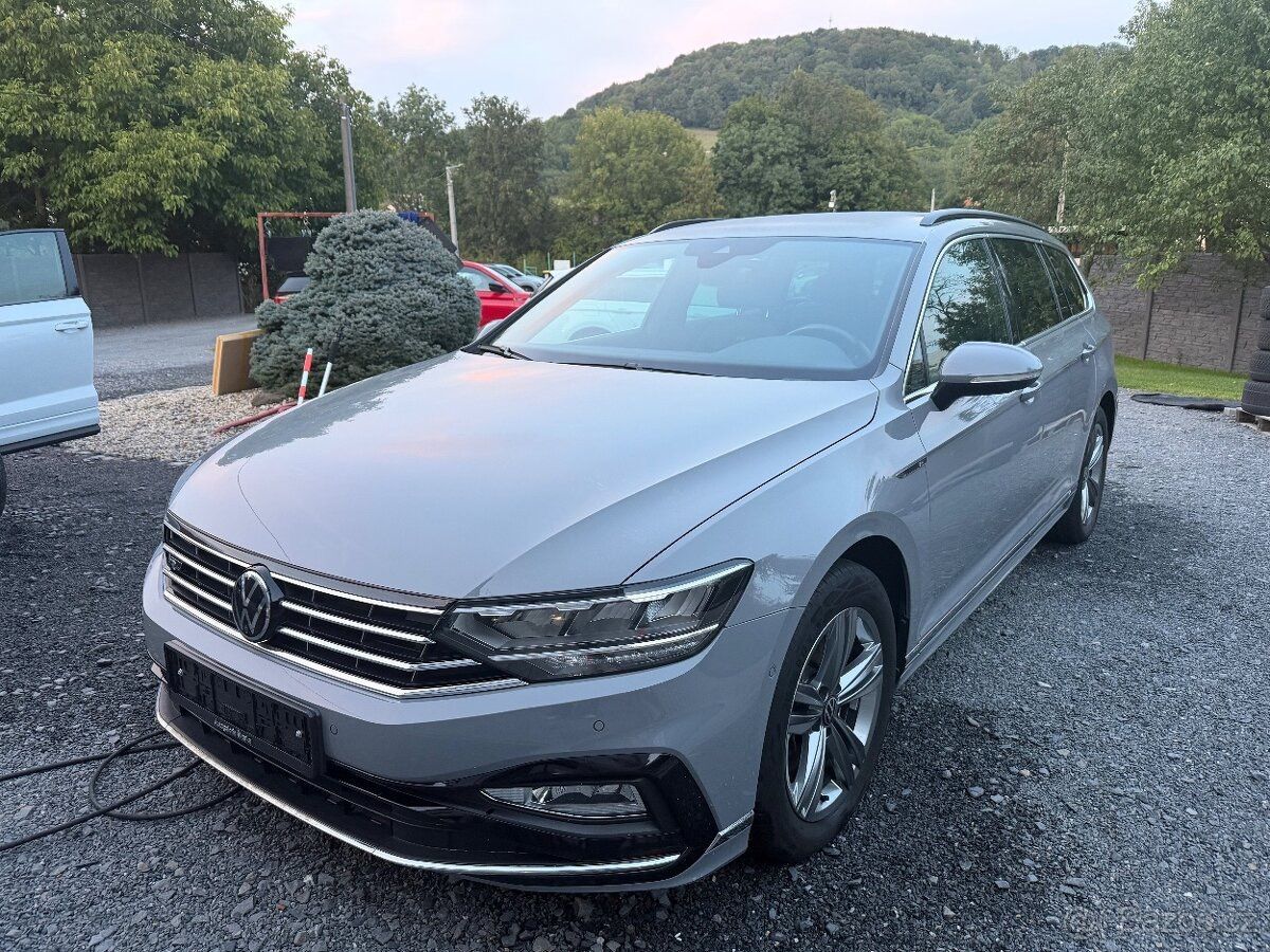 Volkswagen Passat, B8.5 R-LINE 2.0TDI 110KW cockp