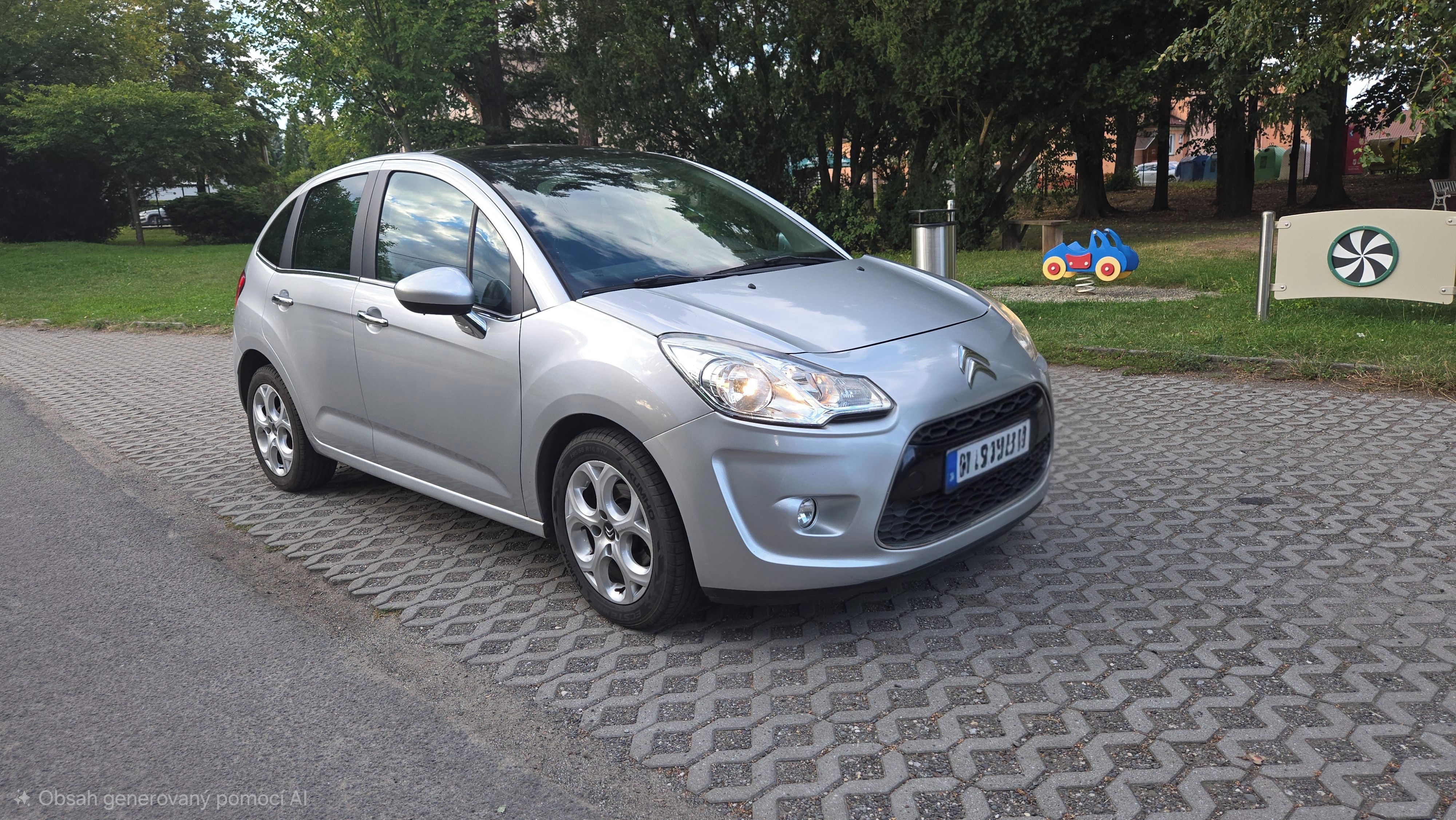 Citroën C3, Citroën C3 1.4 VTi 86.000km - fotka 3