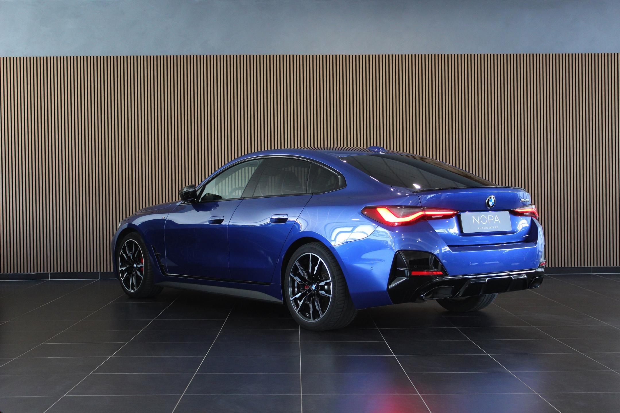 BMW Řada 4, M440ix GC Laser Nez.Top Carbon - fotka 4