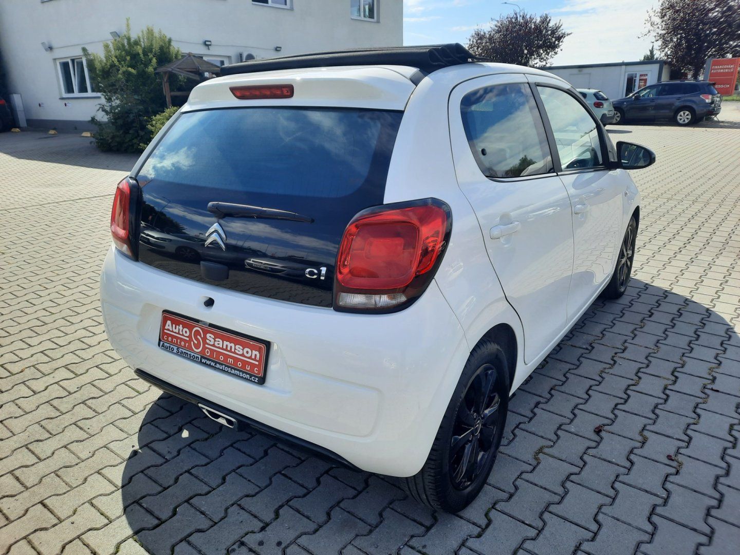 Citroën C1, 1.2iAirscape Feel Edice-Kabrio - fotka 6