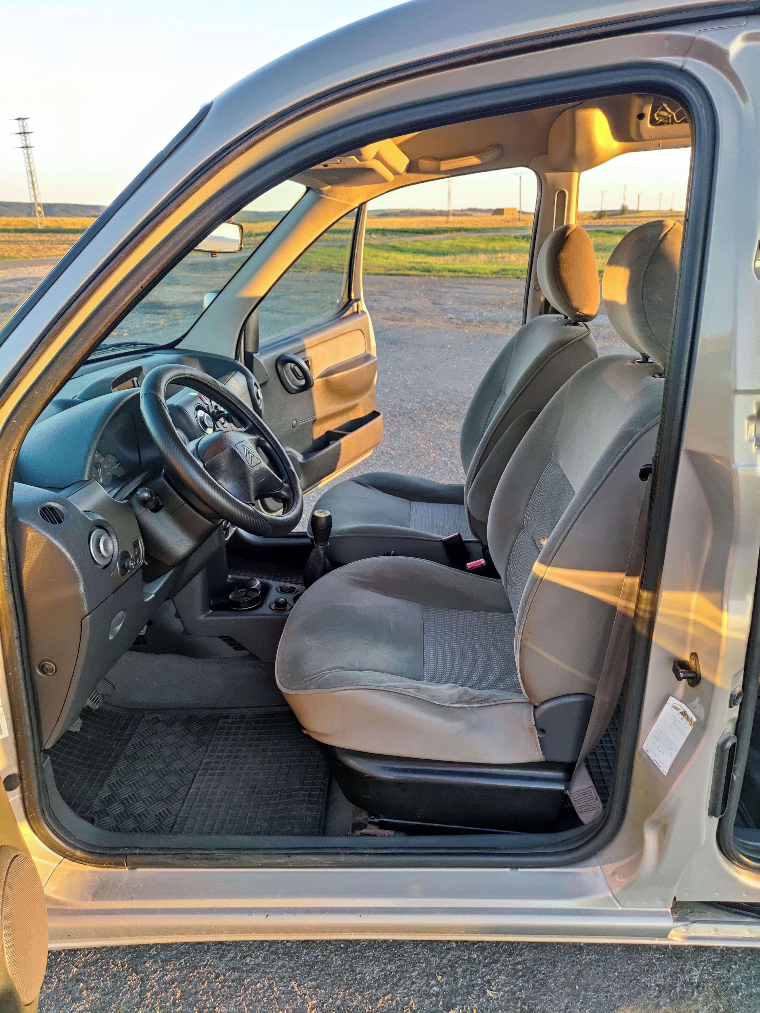 Citroën Berlingo, Citroën Berlingo 1.6 16V 80 kW - fotka 6