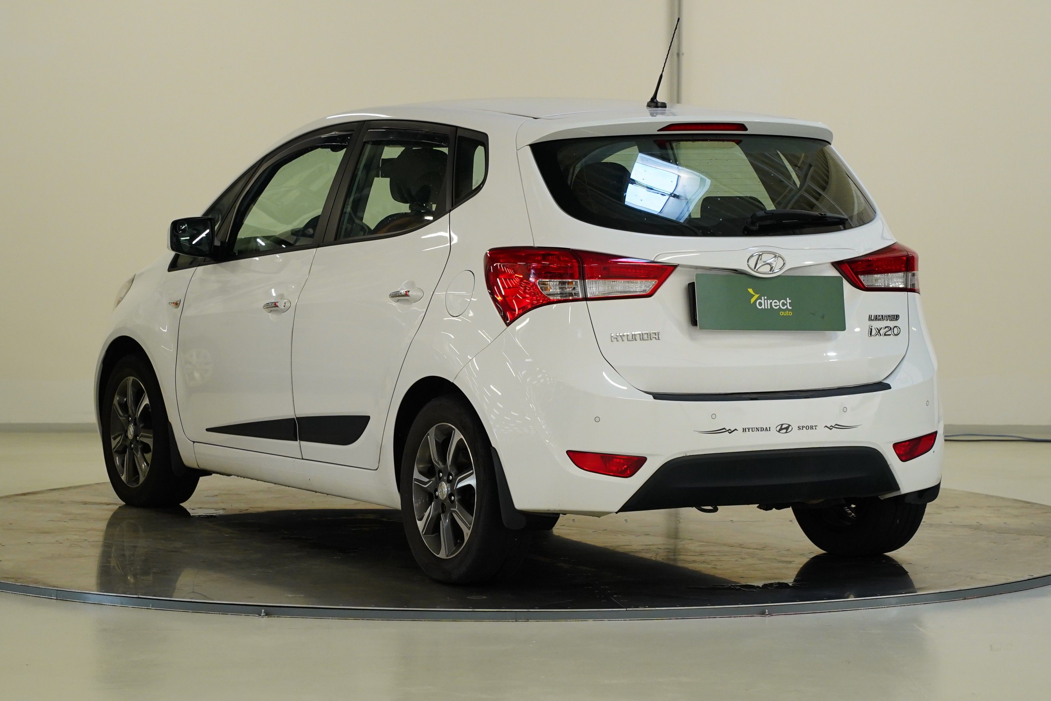 Hyundai ix20, 1.6 CVVT 91 kW - fotka 3