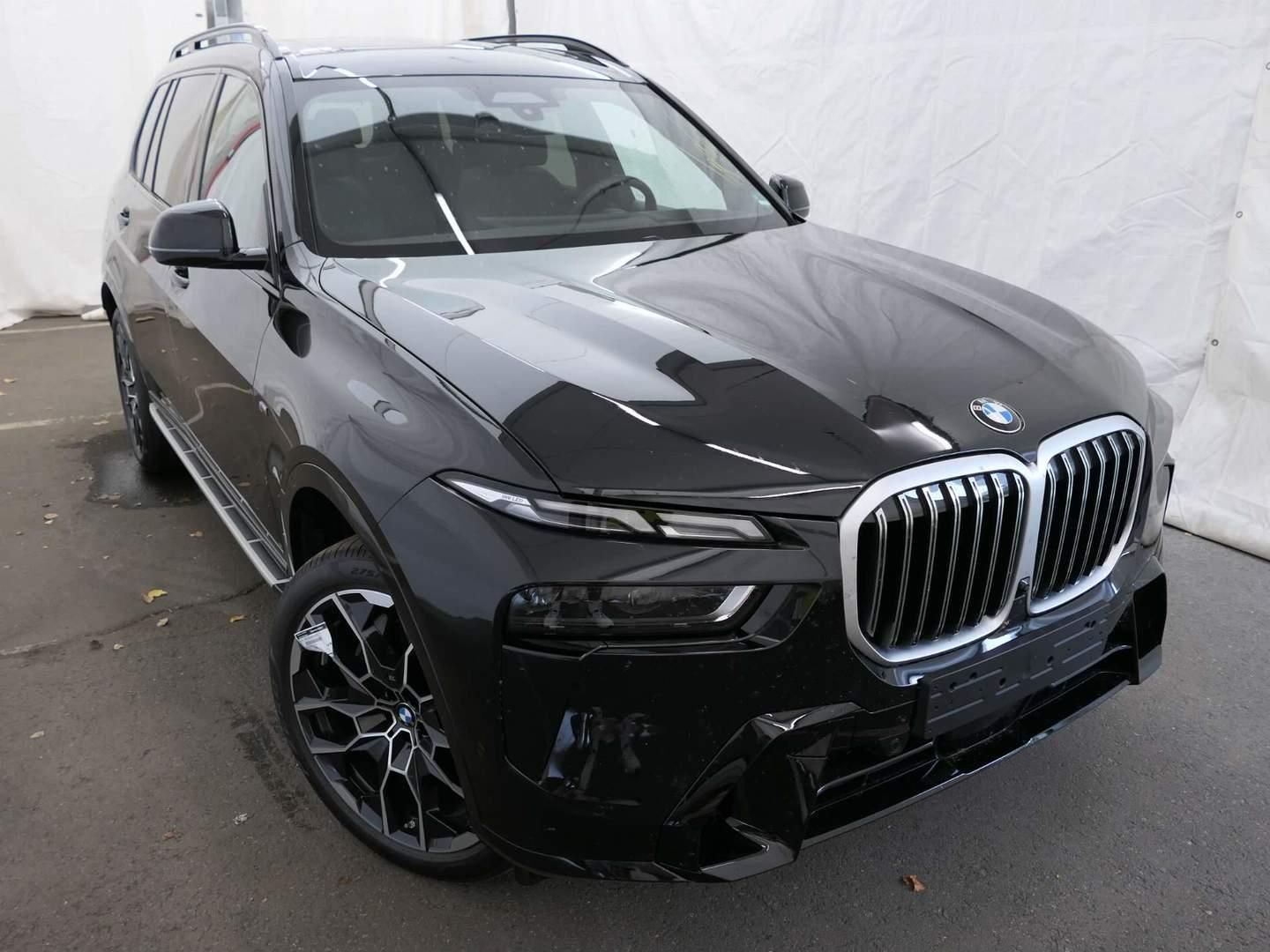 BMW X7, X7 40D xDrive 7 míst - fotka 2