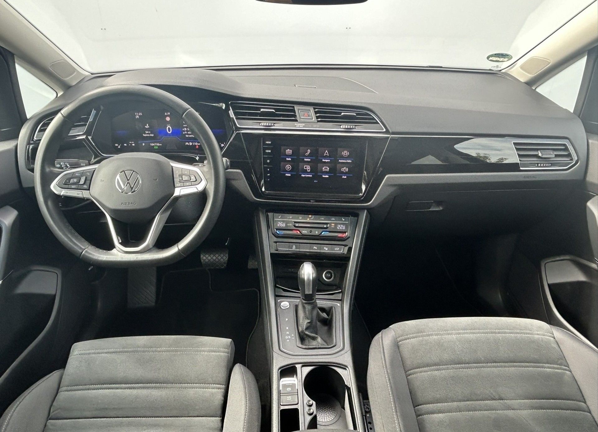 Volkswagen Touran, 2.0 TDI DSG TAŽNÉ PANORAMA - fotka 5