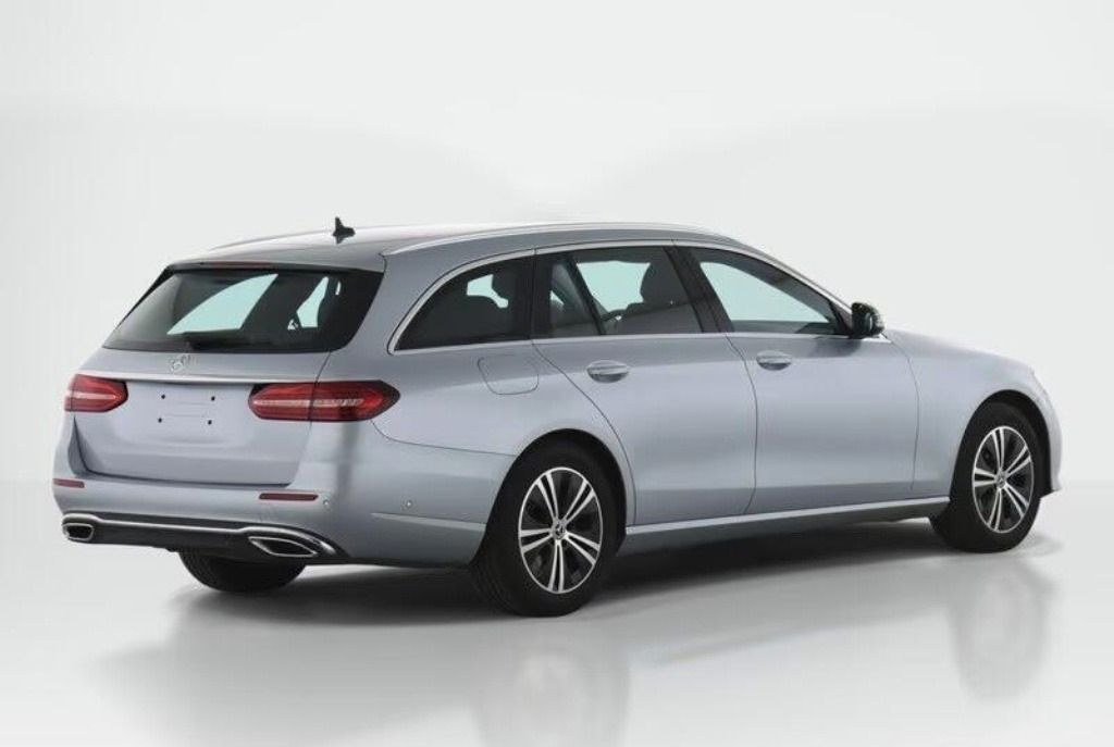 Mercedes-Benz Třídy E, 220 d T AVANTGARDE*Kůže*MBUX* - fotka 2