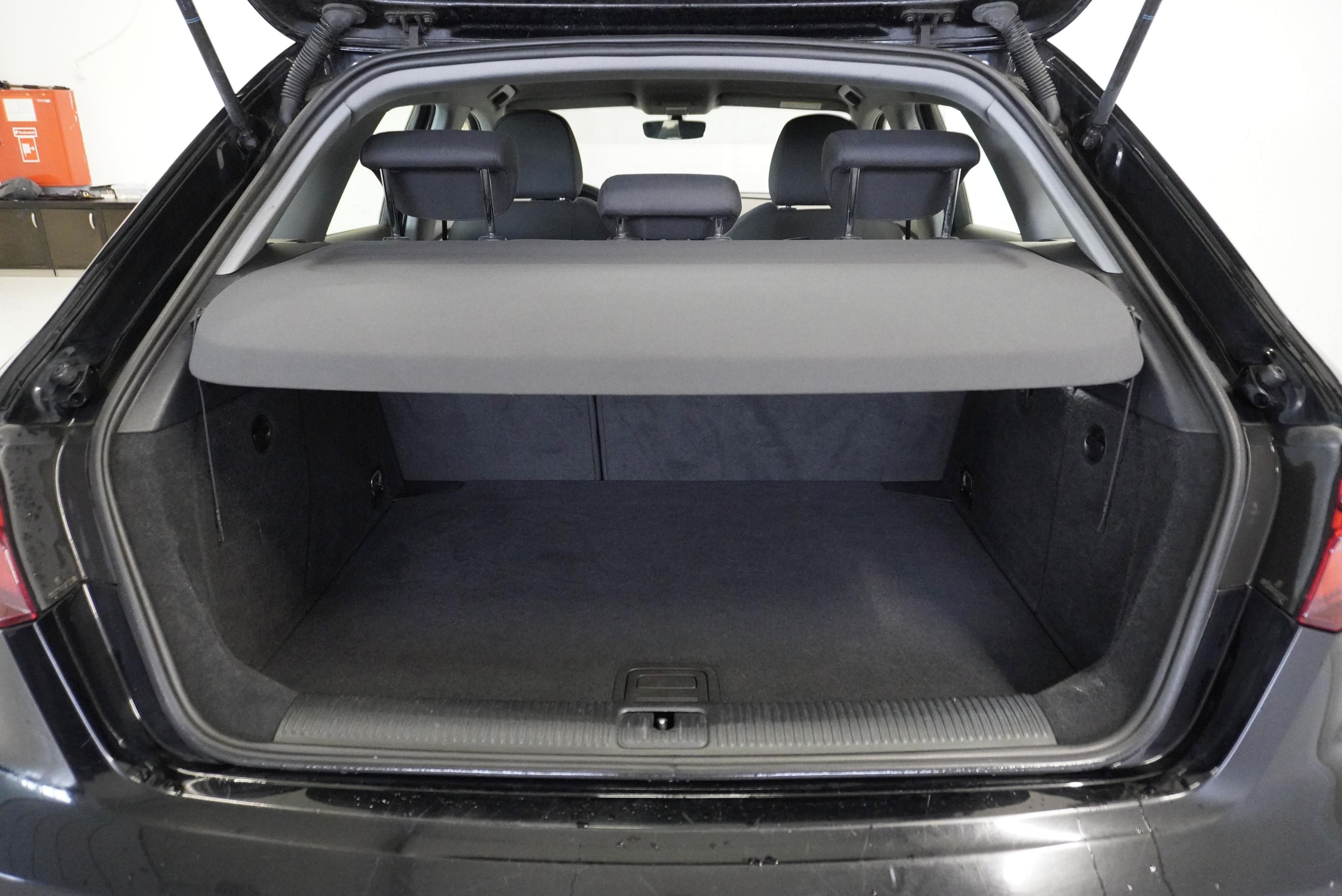 Audi A3, 2.0 TFSi 140 kW SPORTBACK  DSG - fotka 5