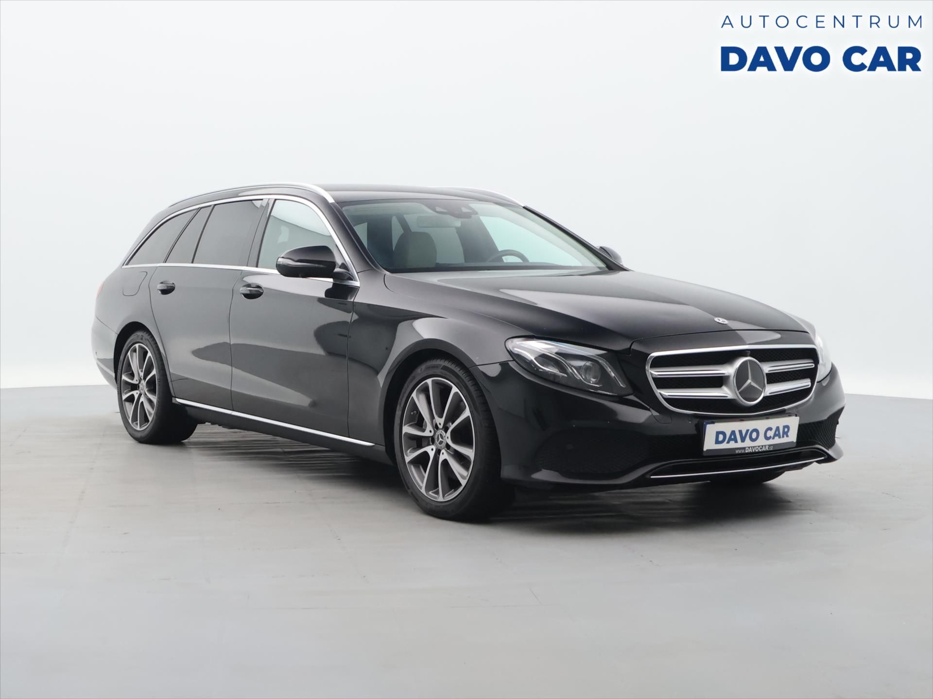 Mercedes-Benz Třídy E, 2,0 300d 180kW DPH 360° Aut.