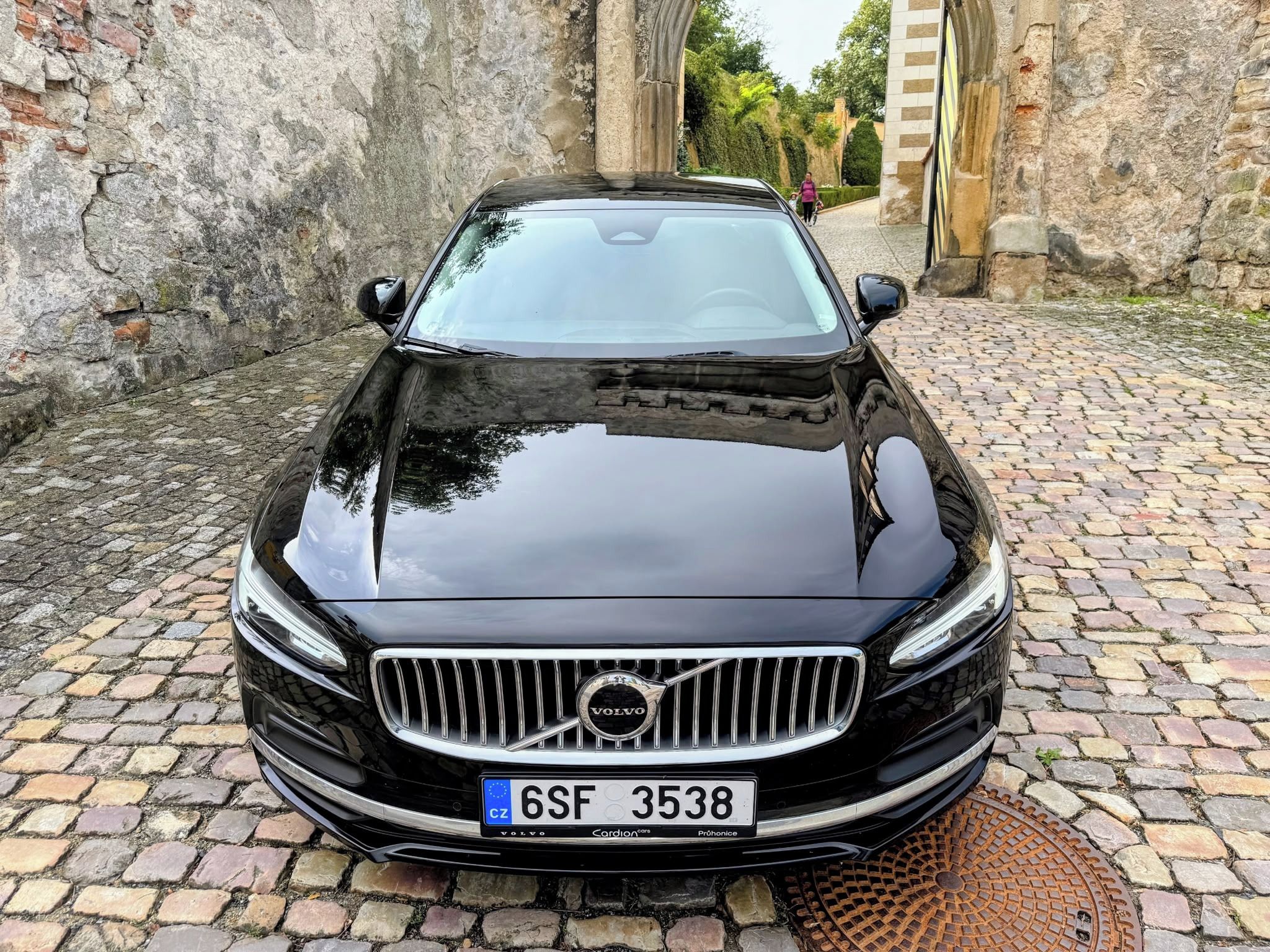 Volvo S90, B5 AWD 173 KW 2023, 1.maj. - fotka 4