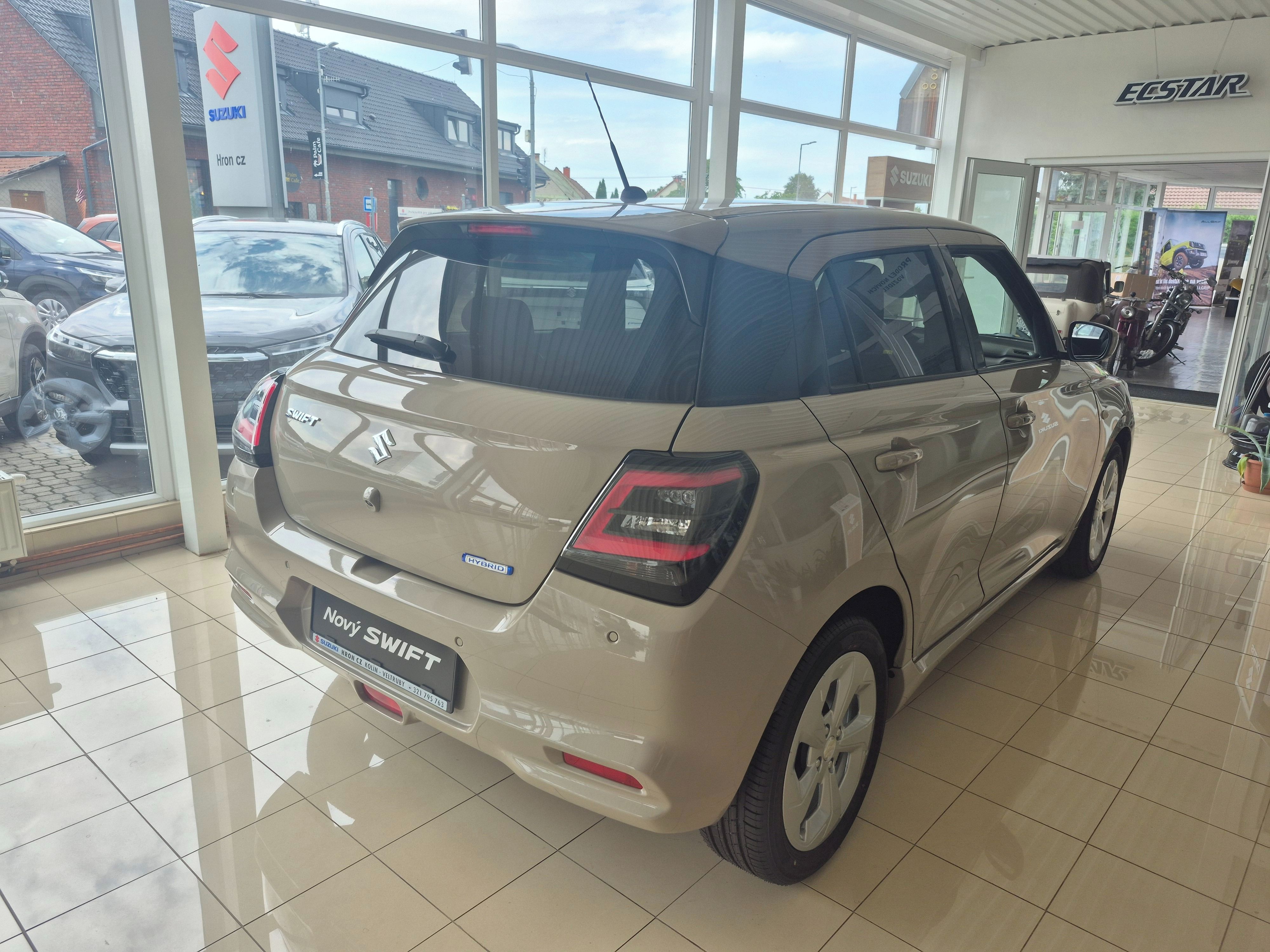 Suzuki Swift, 1,2 Premium - fotka 5