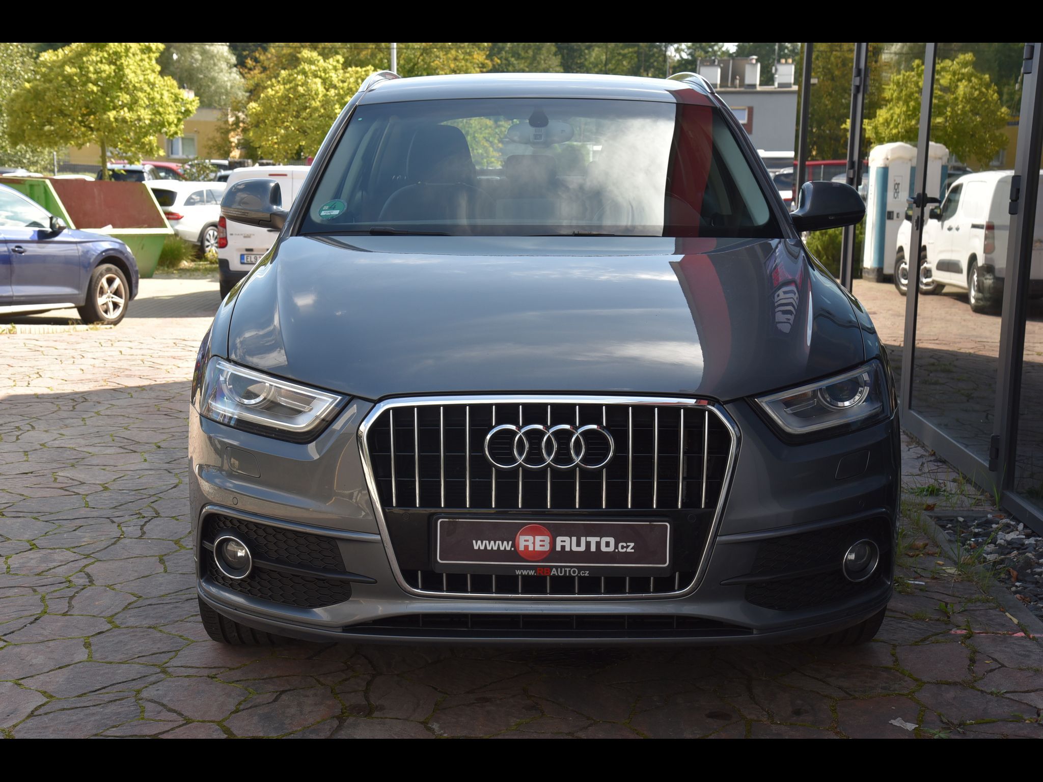 Audi Q3, 1.4 TSi 110 kw S-tronic - fotka 4