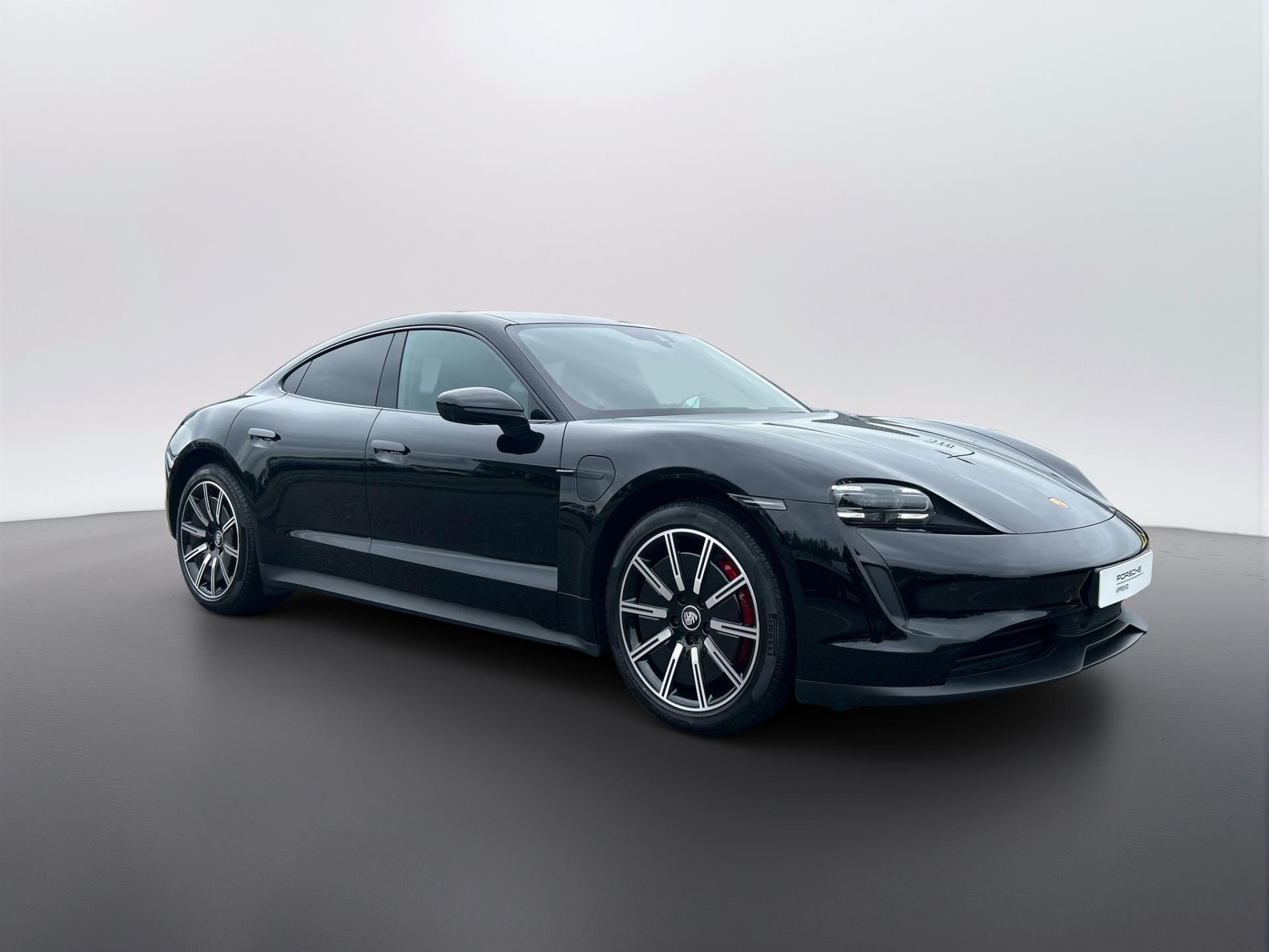 Porsche Taycan, 4S - fotka 4