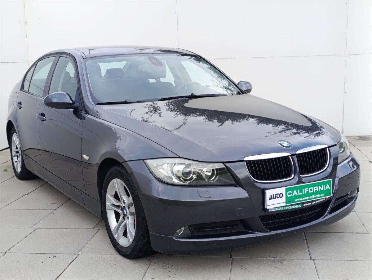 BMW Řada 3, 2,0 d 130kW Aut.klima Tempomat - fotka 4