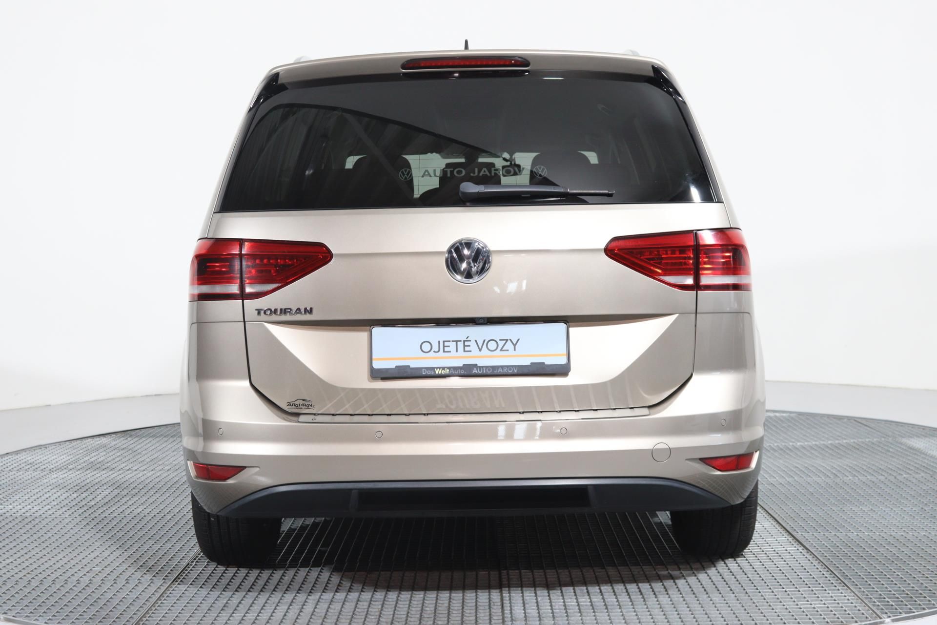 Volkswagen Touran, 1,6 TDI 7DSG COMFORTLINE/ ACC, - fotka 6