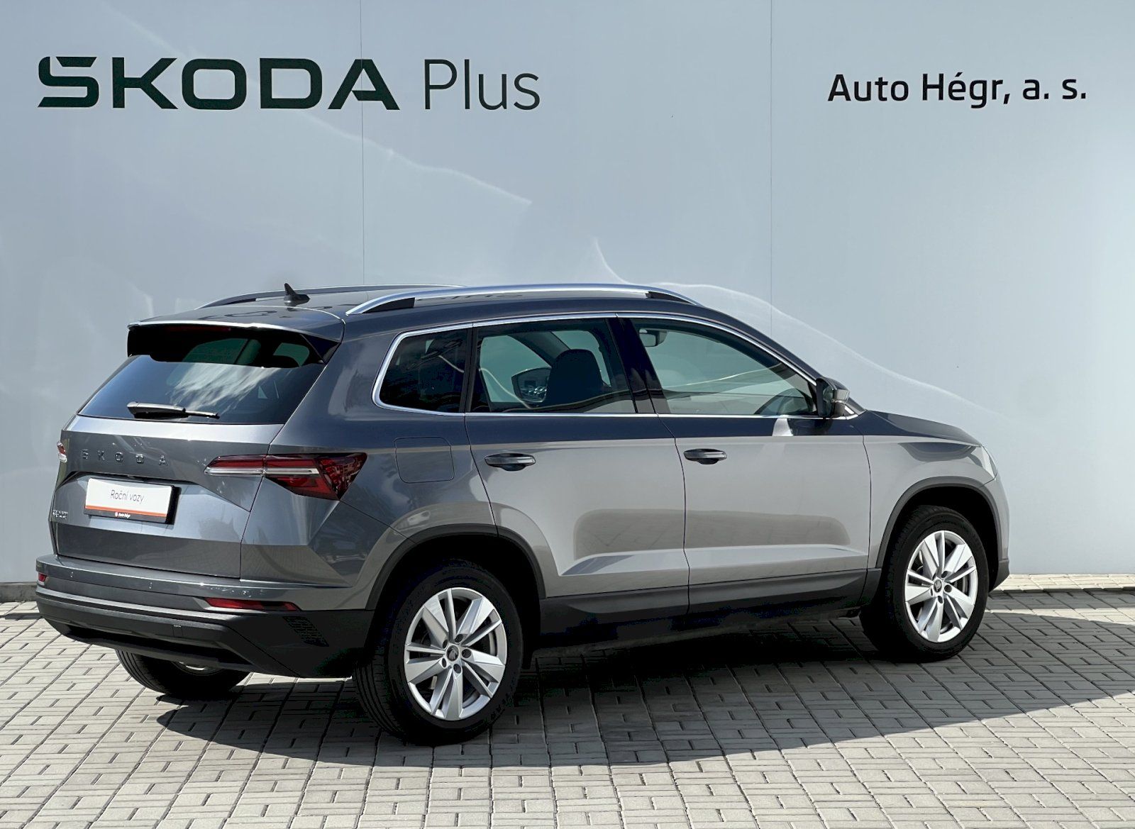 Škoda Karoq, 1.5 TSI 110 kW Top Selection D - fotka 2