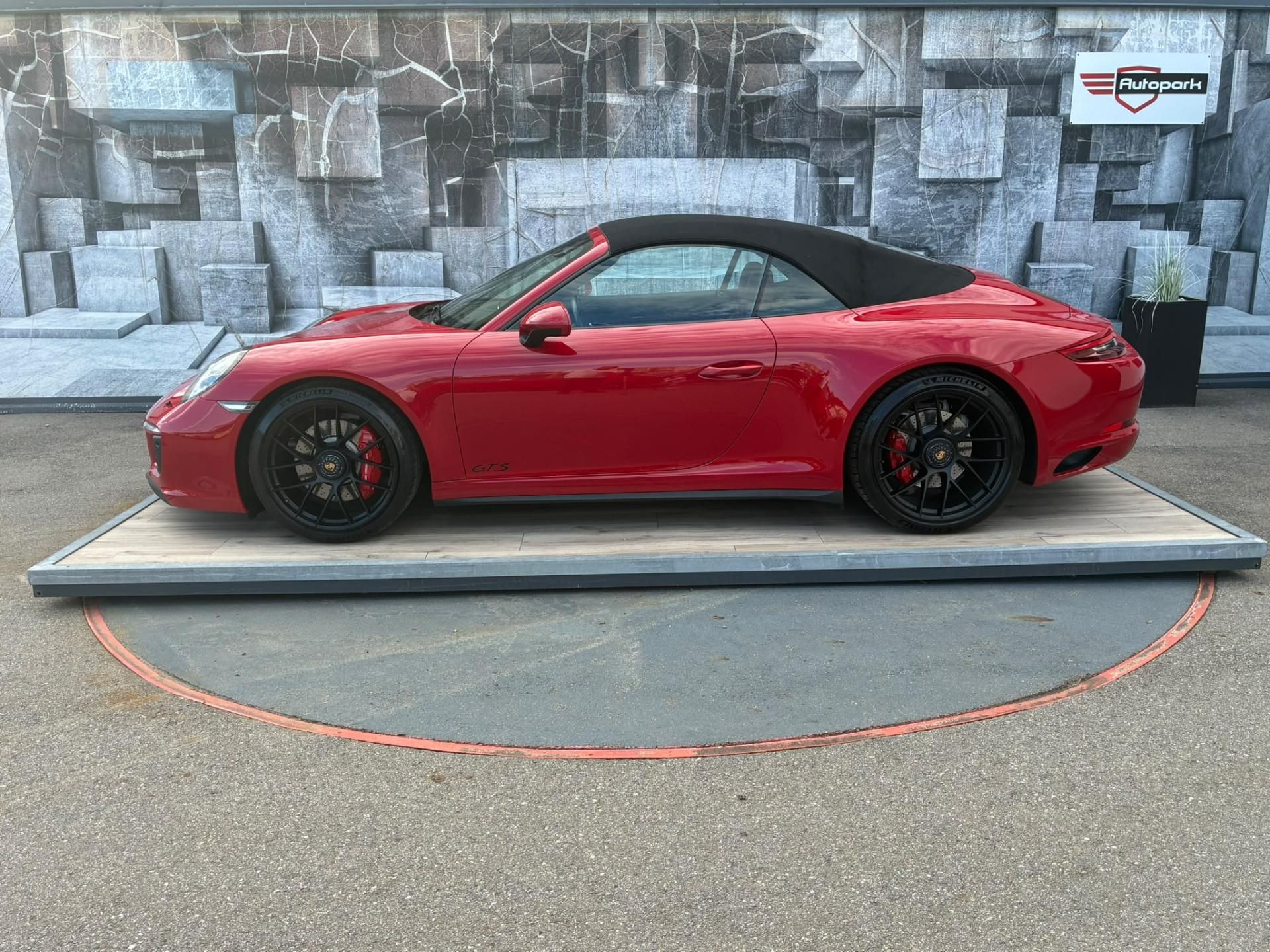 Porsche 911, CARRERA 4 GTS, 3.0, 331KW - fotka 4