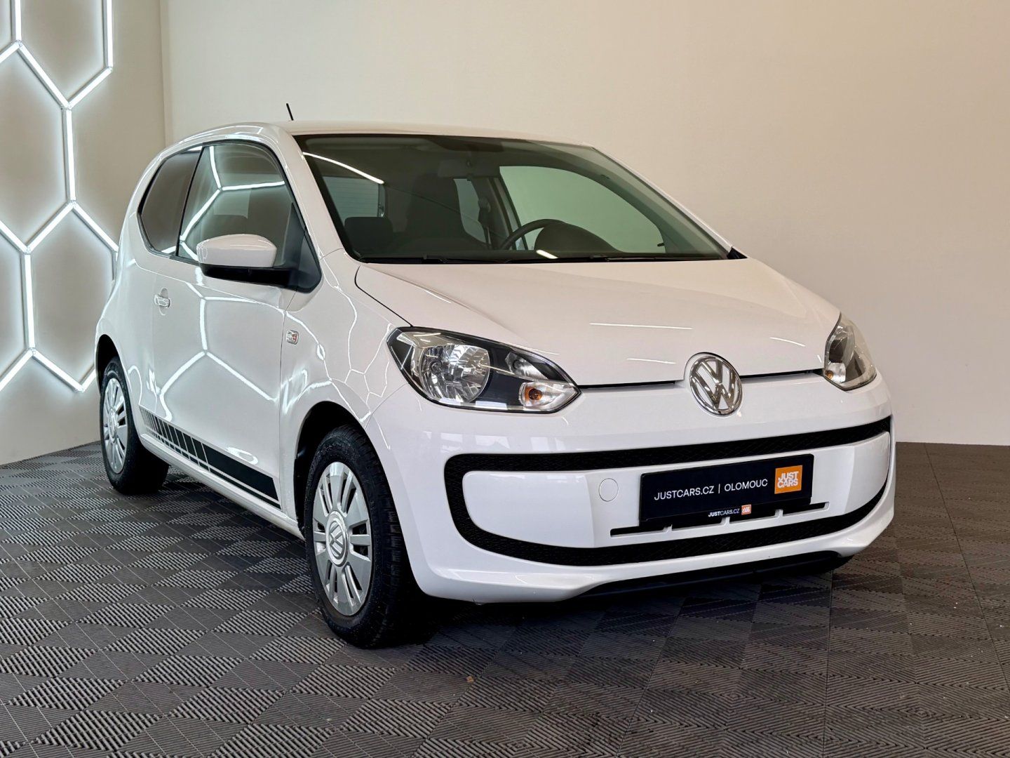 Volkswagen Up!, 1.0MPi - fotka 3