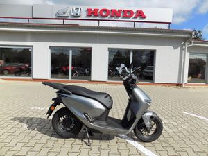 Honda, Honda CUV e