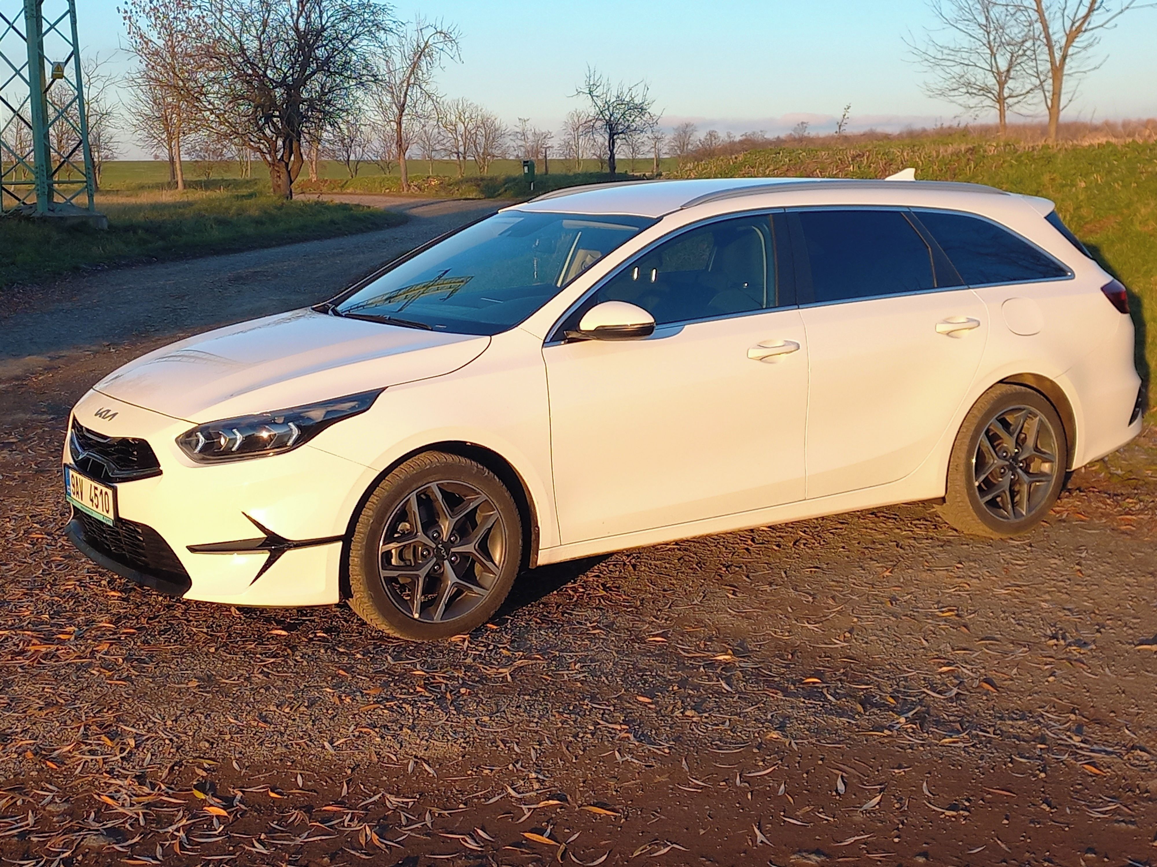 Kia Cee´d SW, 1.5T-GDi 118kW TOP,LED,AUTOMAT