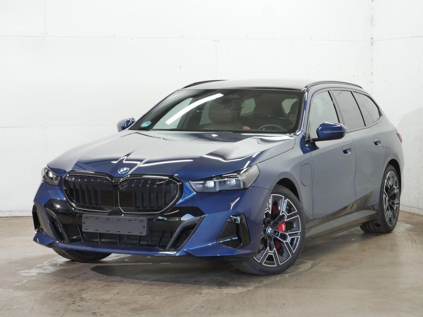 BMW Řada 5, 550e xDrive Touring M PRO