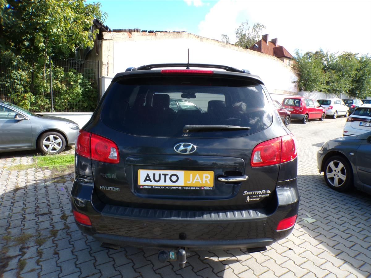 Hyundai Santa Fe, 2,2 CRDI  7.MÍST,TAŽNÉ ZAŘÍZEN - fotka 6
