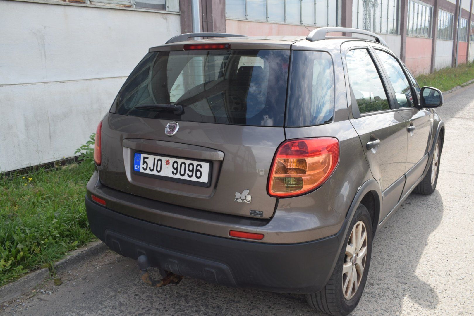 Fiat Sedici, 4x4 1,6i, koup. nové v ČR - fotka 4