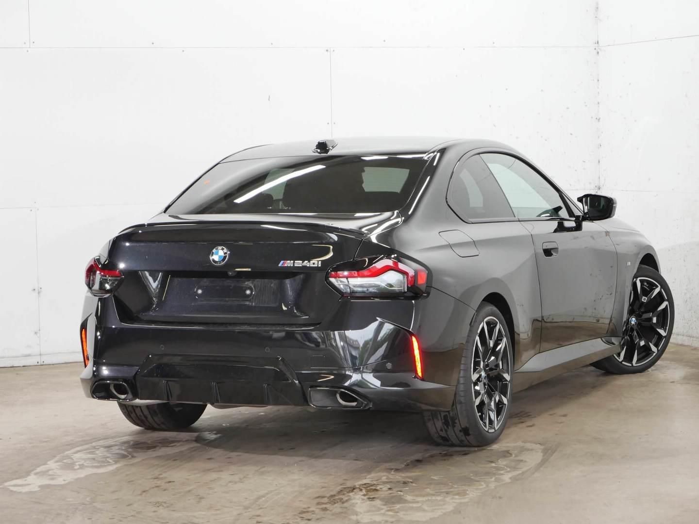 BMW Řada 2, M240i xDrive Coupé Tažné 360 - fotka 4