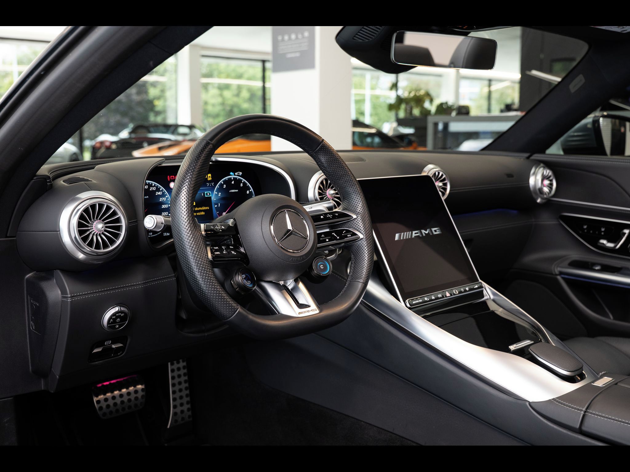 Mercedes-Benz SL, 4MATIC+ - fotka 5