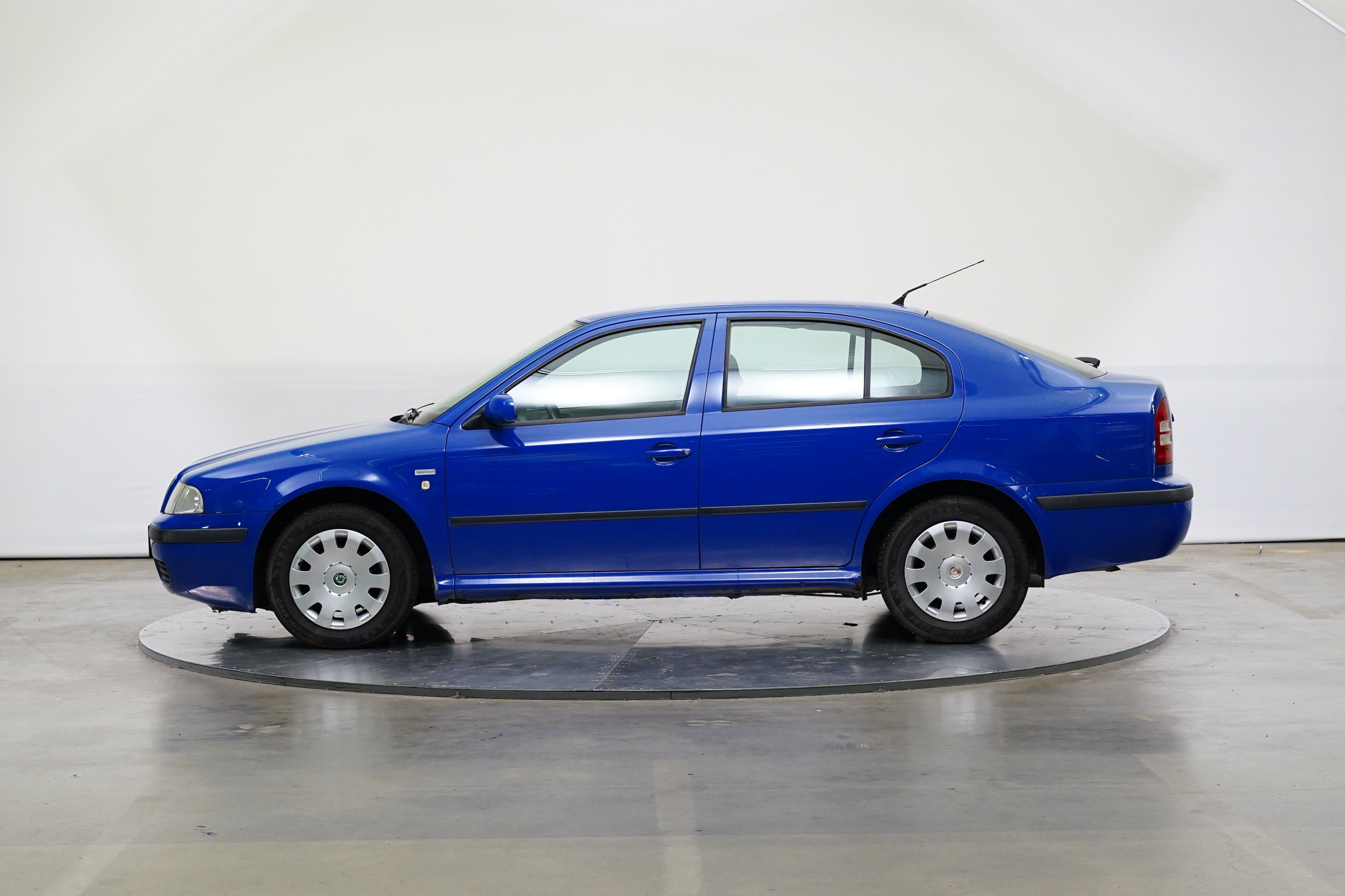 Škoda Octavia, 1.6 MPI 75 kW Tour - fotka 3
