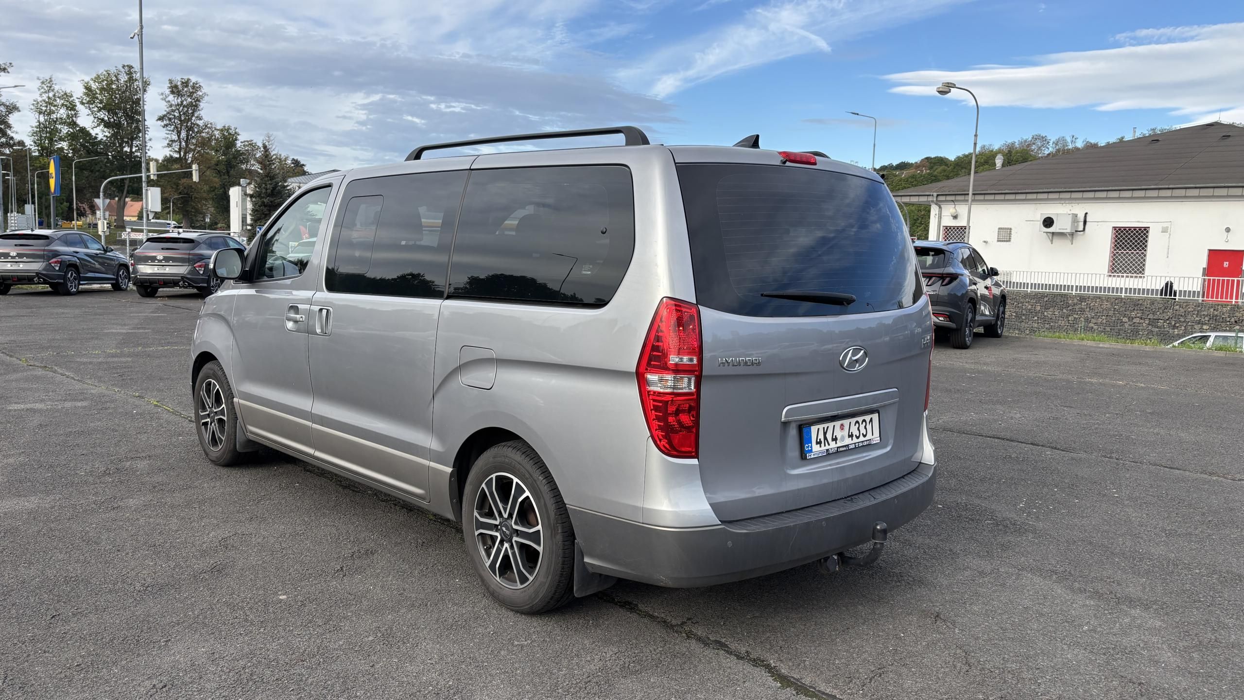 Hyundai H 1, 2.5D HP AT TOUR - fotka 4